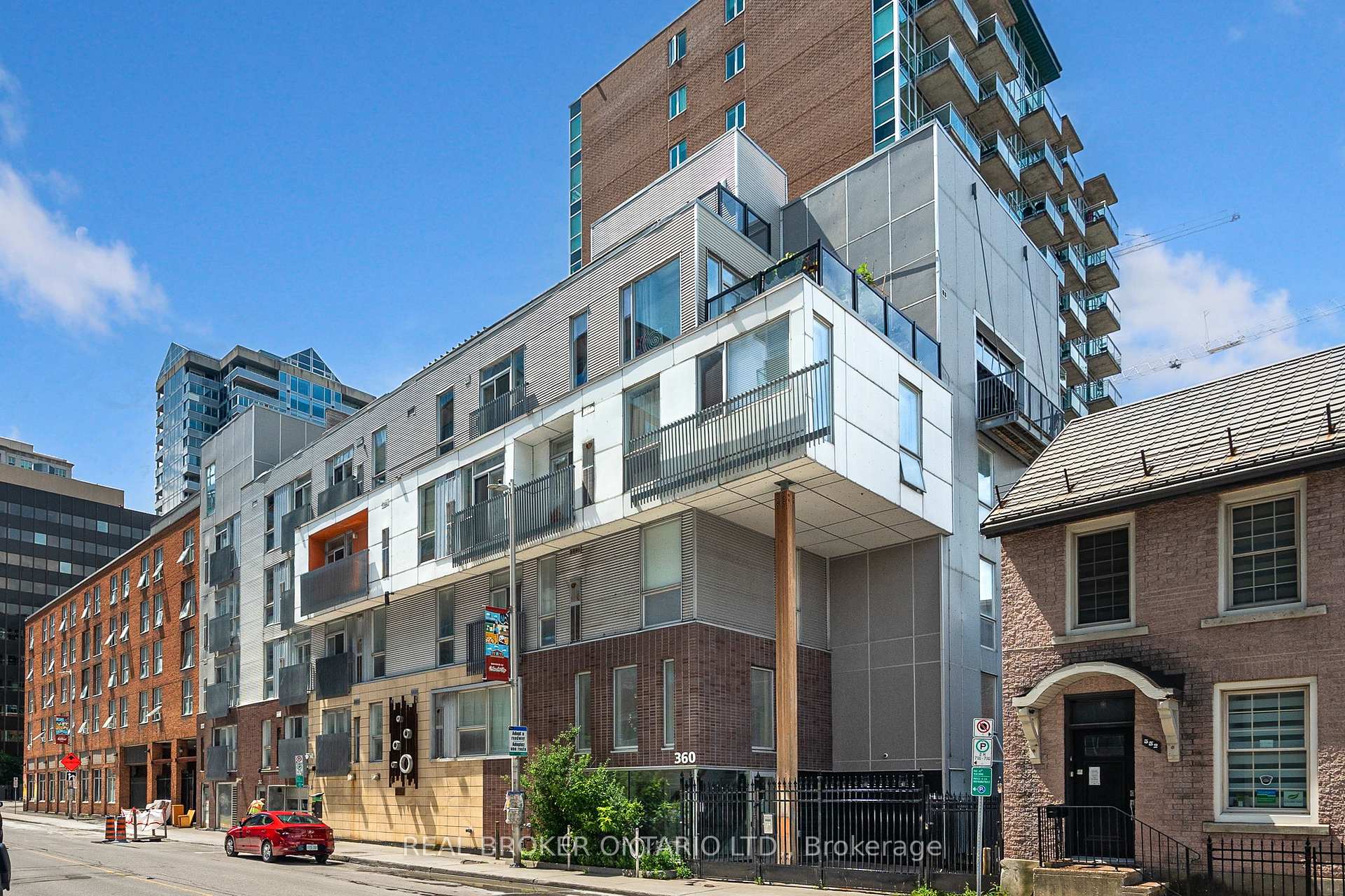 Photo of Unit 201, 360 Cumberland Street