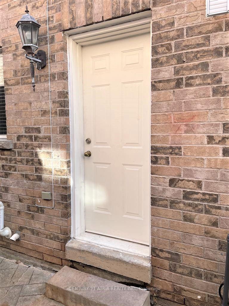 Photo 3 of Unit Main, 171 Freemont Street, Vaughan, Patterson — HOMEH