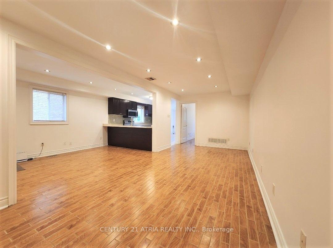 Photo 5 of Unit Main, 171 Freemont Street, Vaughan, Patterson — HOMEH