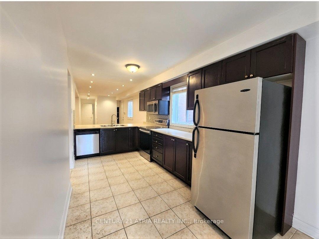 Photo 10 of Unit Main, 171 Freemont Street, Vaughan, Patterson — HOMEH