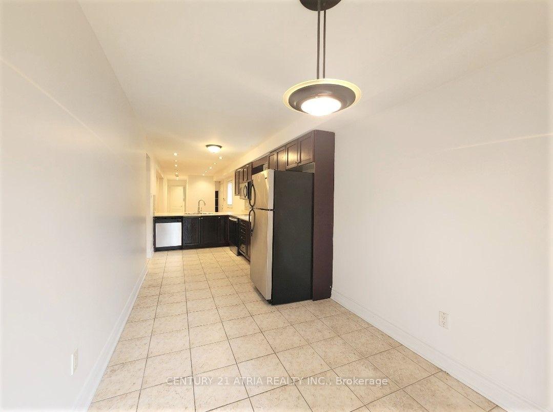 Photo 11 of Unit Main, 171 Freemont Street, Vaughan, Patterson — HOMEH