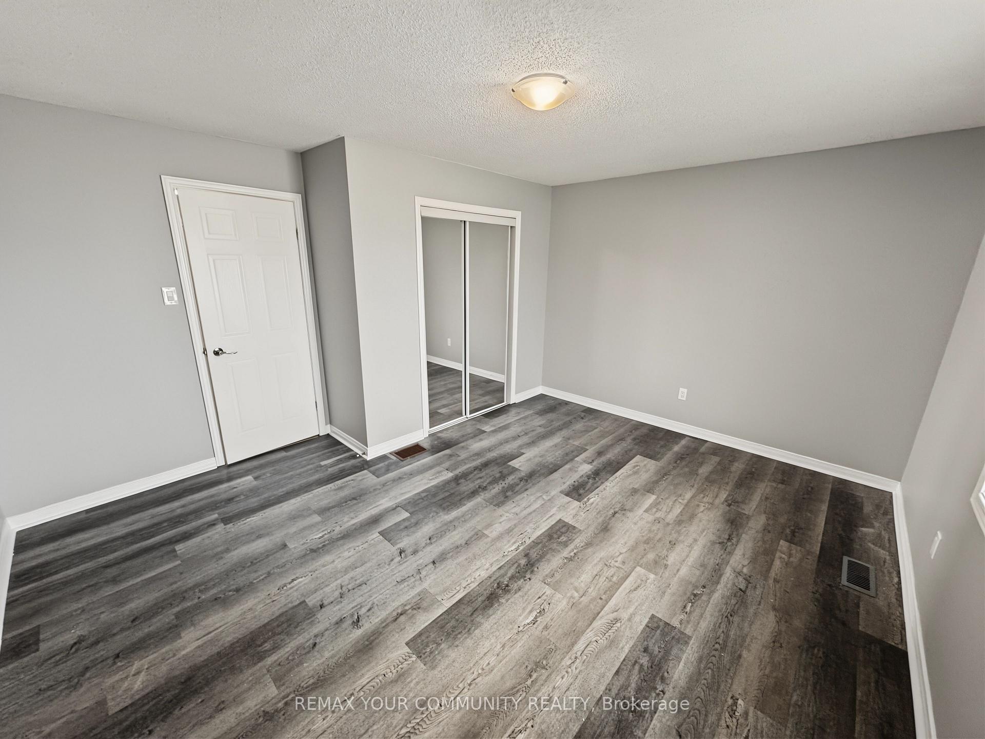 Photo 2 of Unit 101, 10 Riverside Drive, Kawartha Lakes, Bobcaygeon — HOMEH