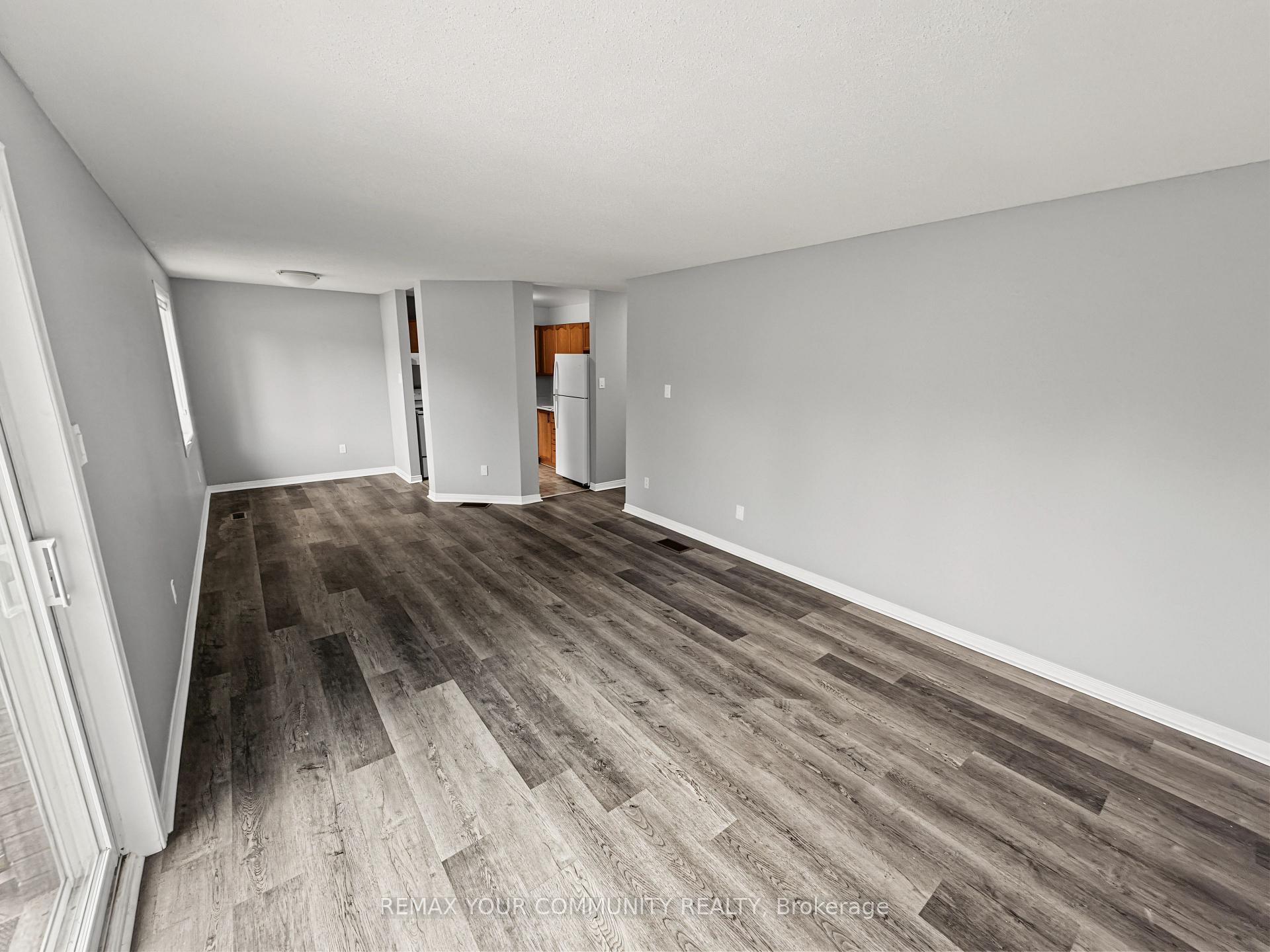 Photo 6 of Unit 101, 10 Riverside Drive, Kawartha Lakes, Bobcaygeon — HOMEH