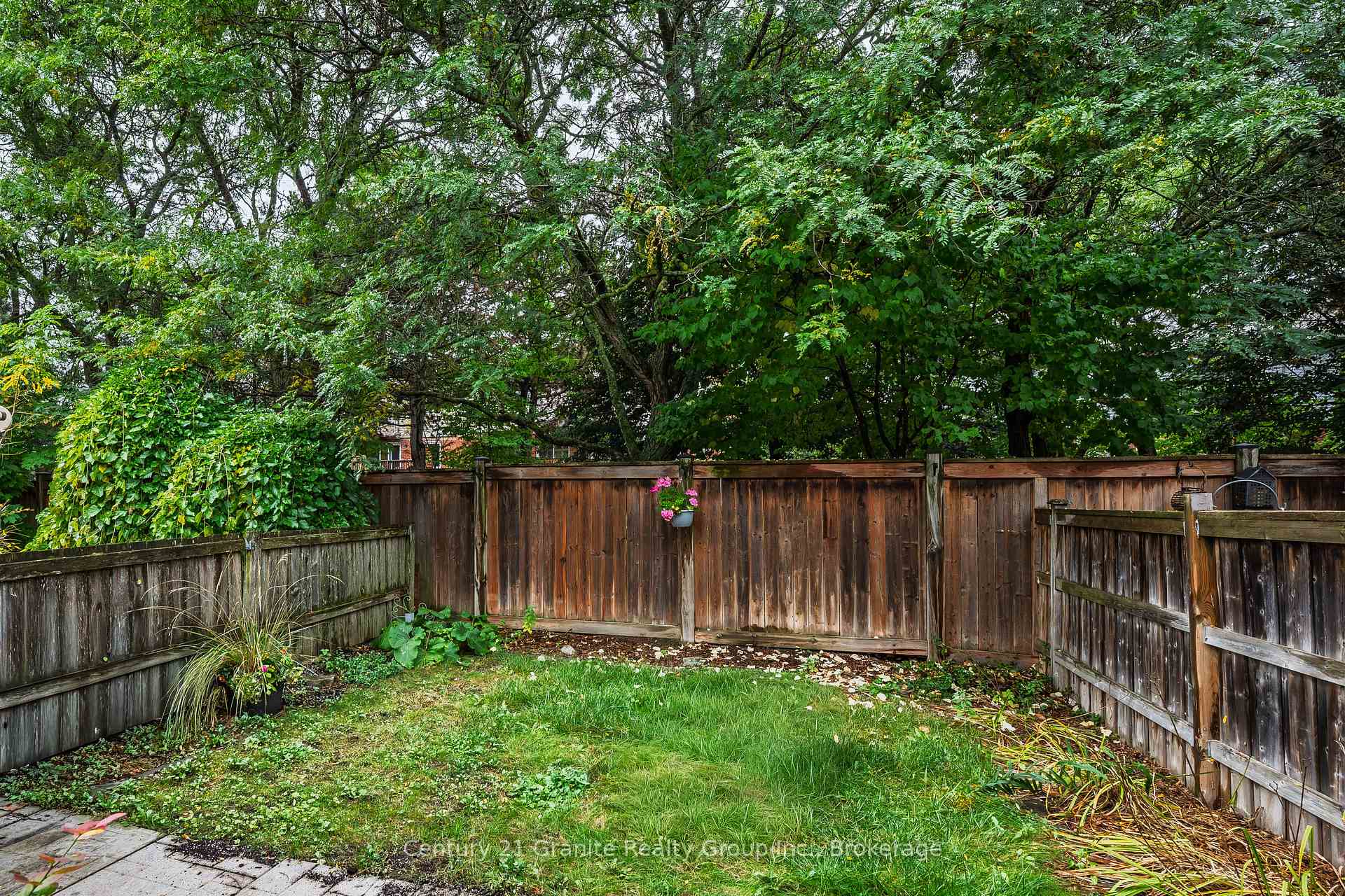 Photo 4 of 742 Shanahan Boulevard, Newmarket, Armitage — HOMEH