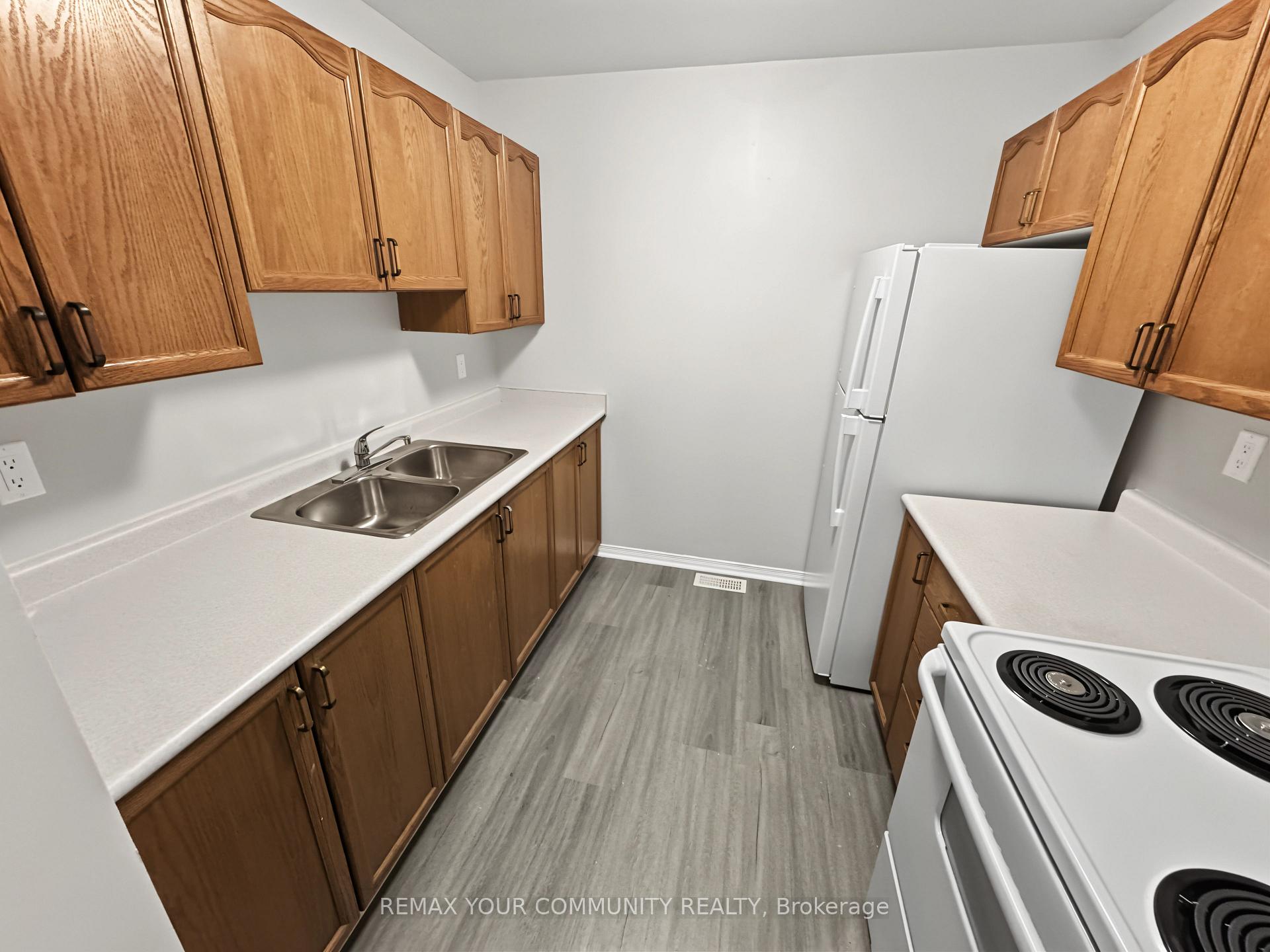 Photo 8 of Unit 214, 10 Riverside Drive, Kawartha Lakes, Bobcaygeon — HOMEH