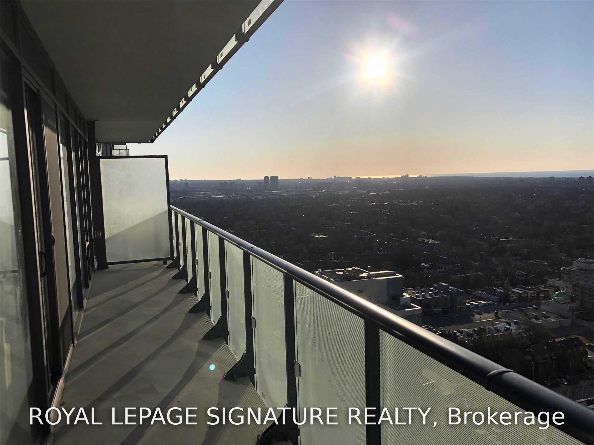 Photo 3 of Unit 3310, 161 Roehampton Avenue, Toronto, Mount Pleasant West — HOMEH