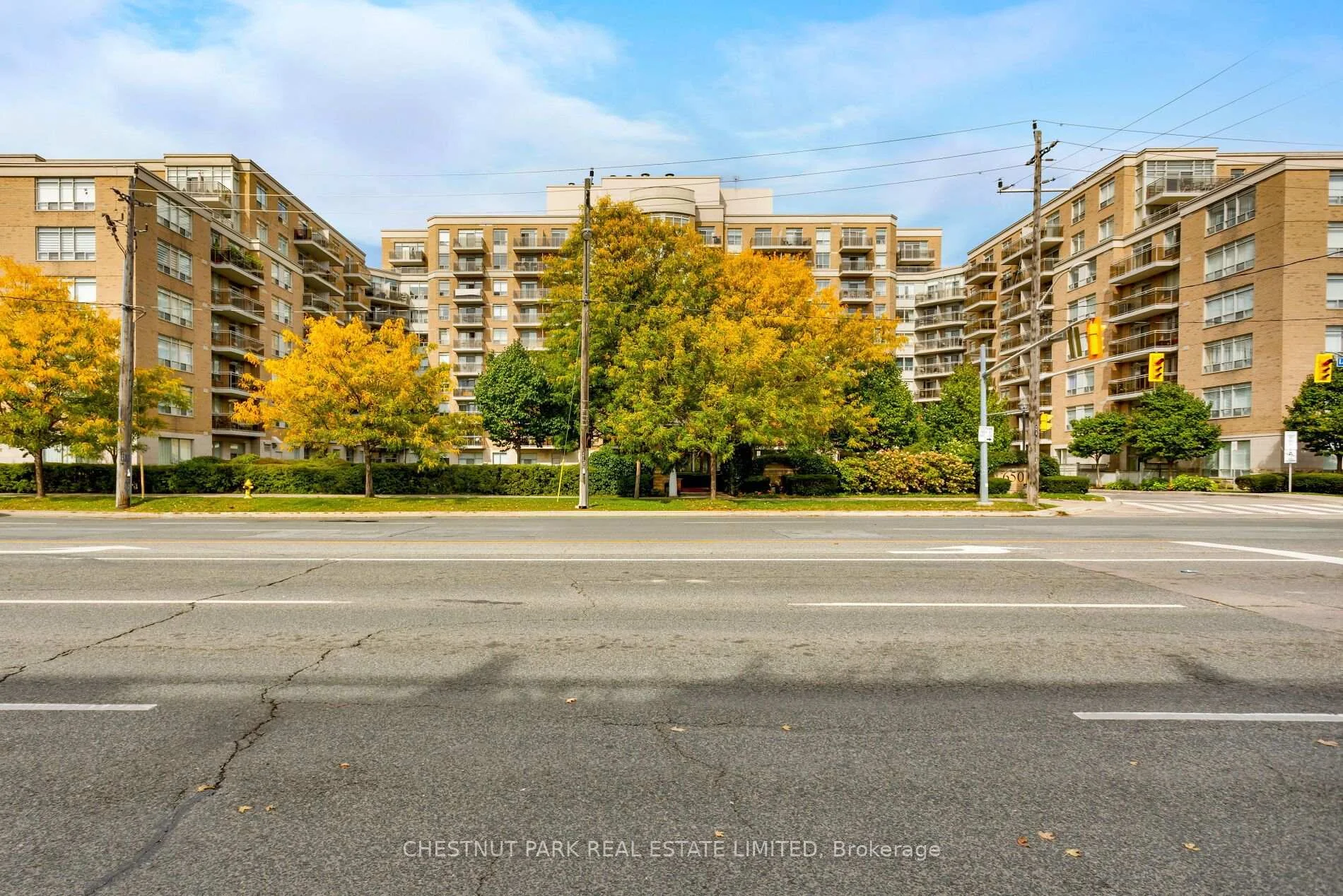 Photo 4 of Unit 704, 650 Lawrence Avenue W, Toronto, Englemount-Lawrence — HOMEH