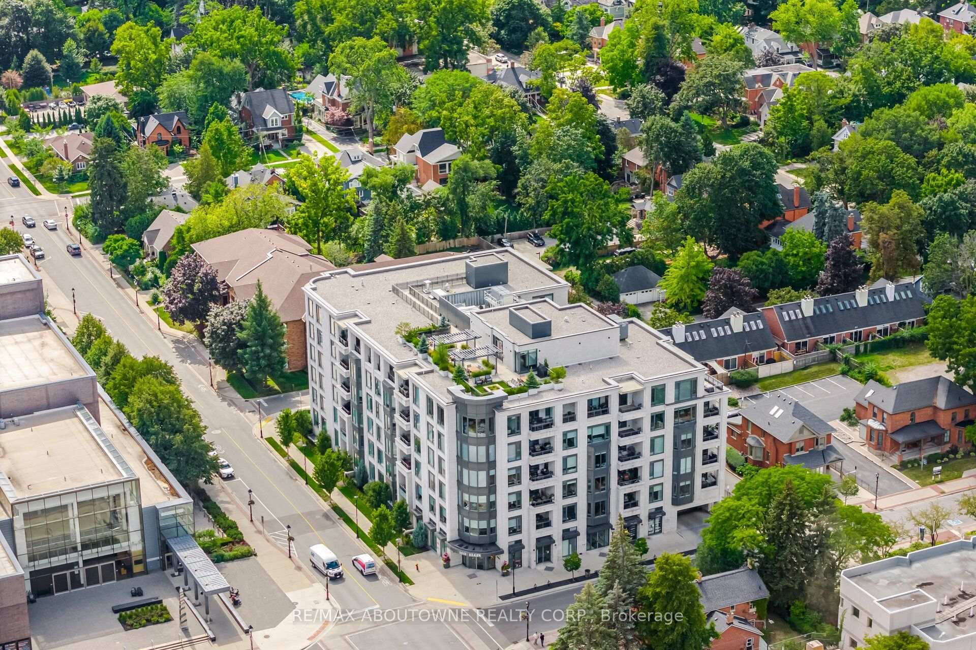 Photo 4 of Unit 106, 1441 Elgin Street, Burlington, Brant — HOMEH