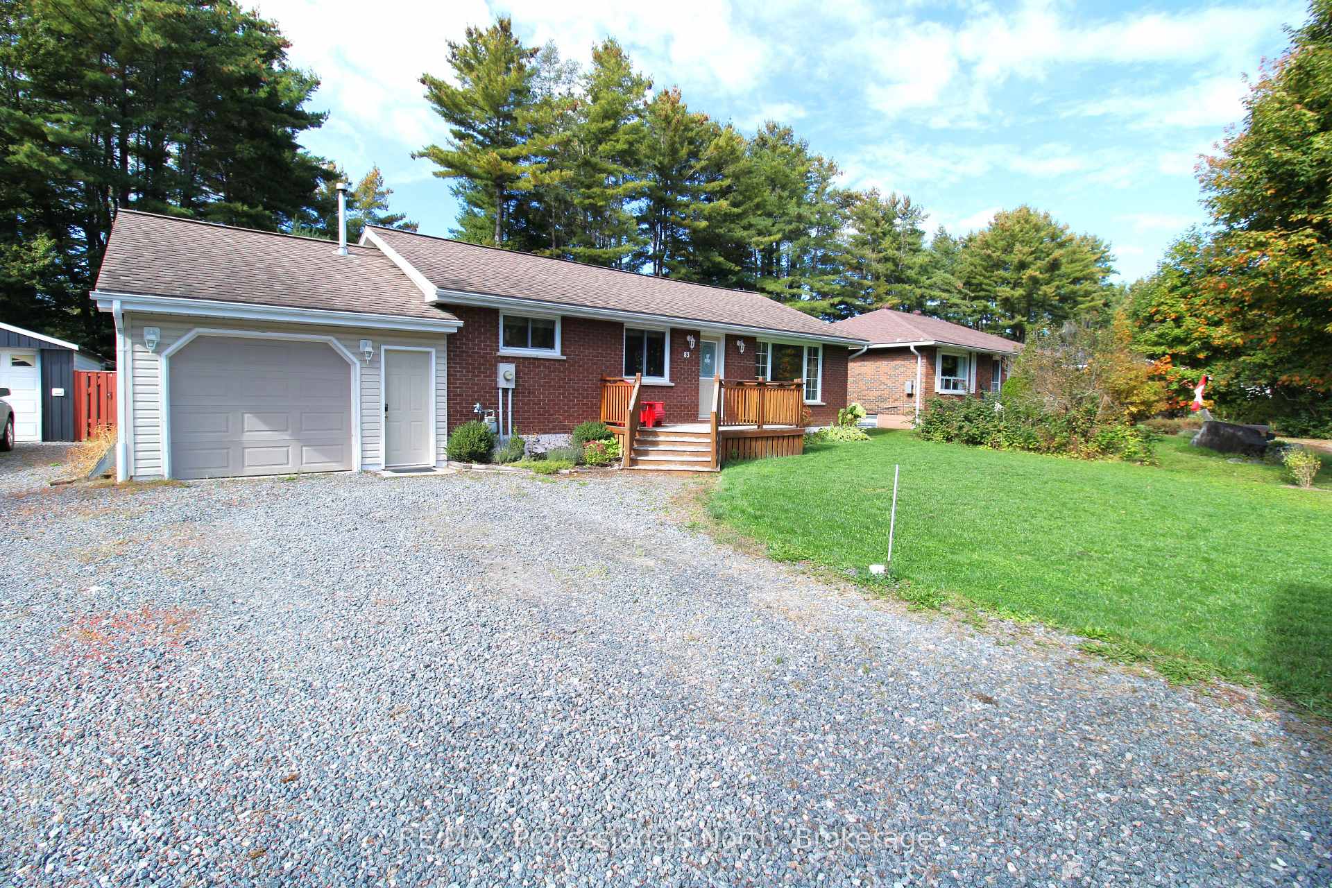 Photo 41 of 83 Pine Street, Bracebridge, Macaulay — HOMEH