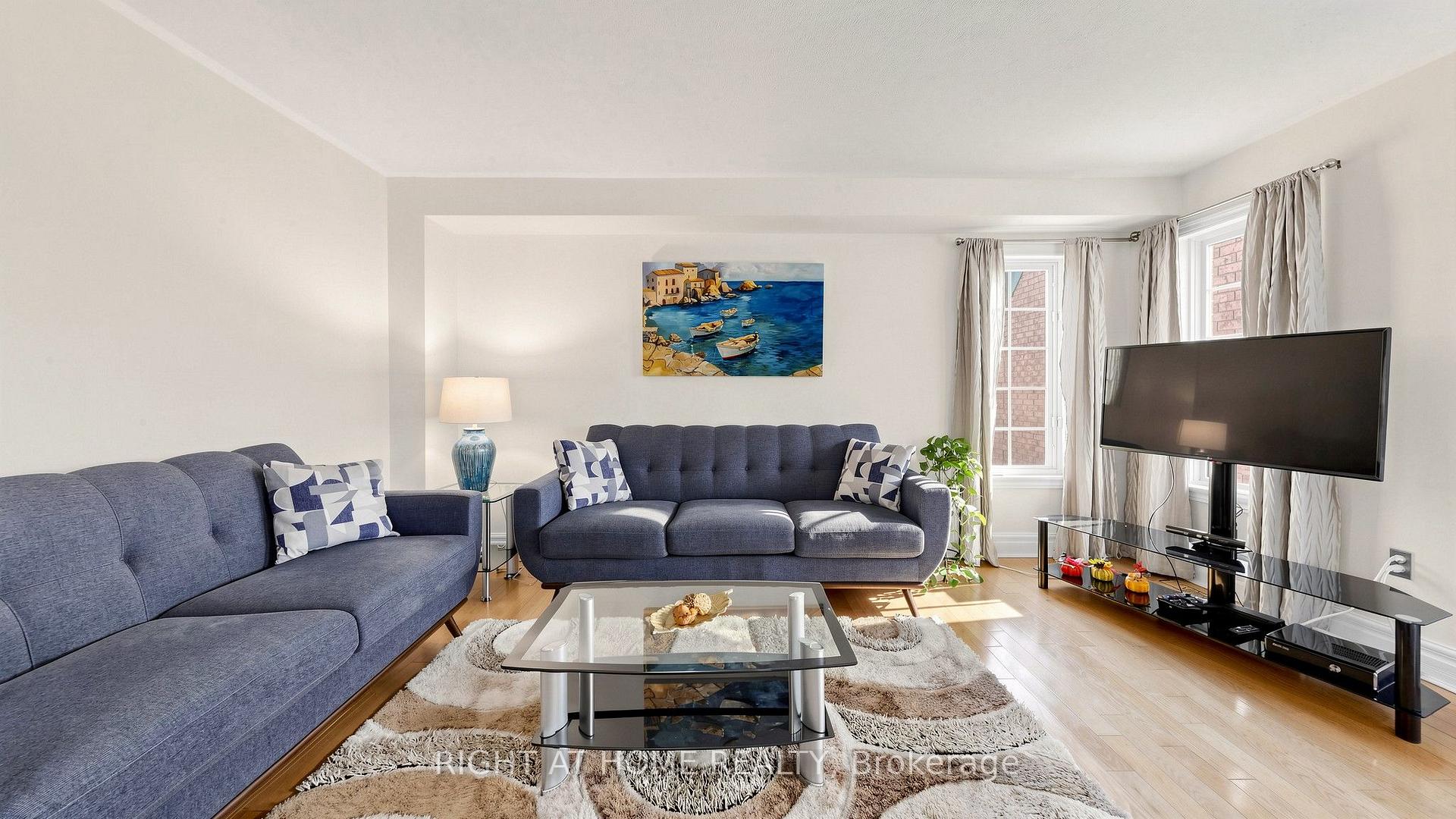 Photo 5 of 87 Primeau Drive, Aurora, Aurora Grove — HOMEH