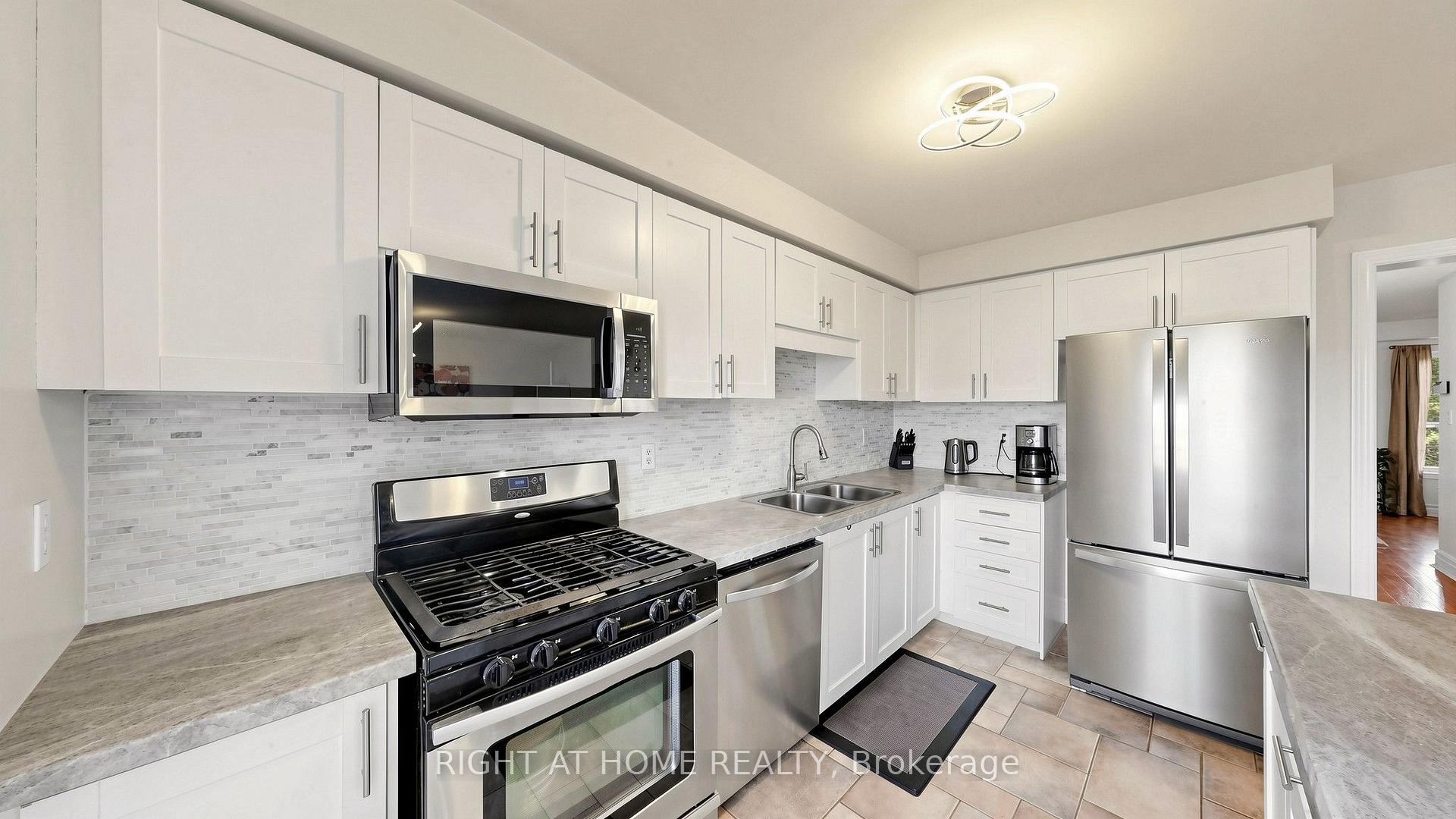 Photo 9 of 87 Primeau Drive, Aurora, Aurora Grove — HOMEH
