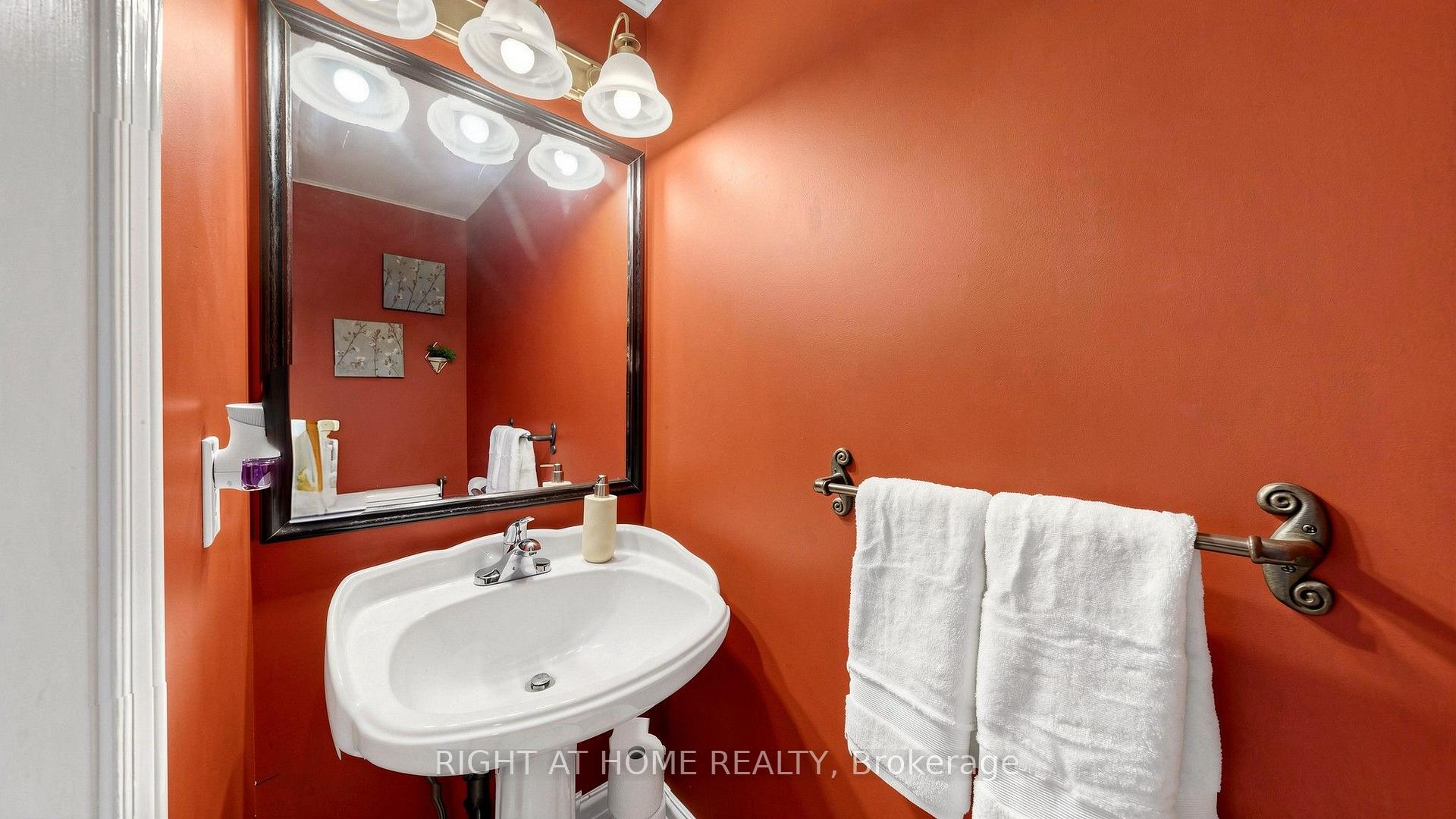 Photo 12 of 87 Primeau Drive, Aurora, Aurora Grove — HOMEH