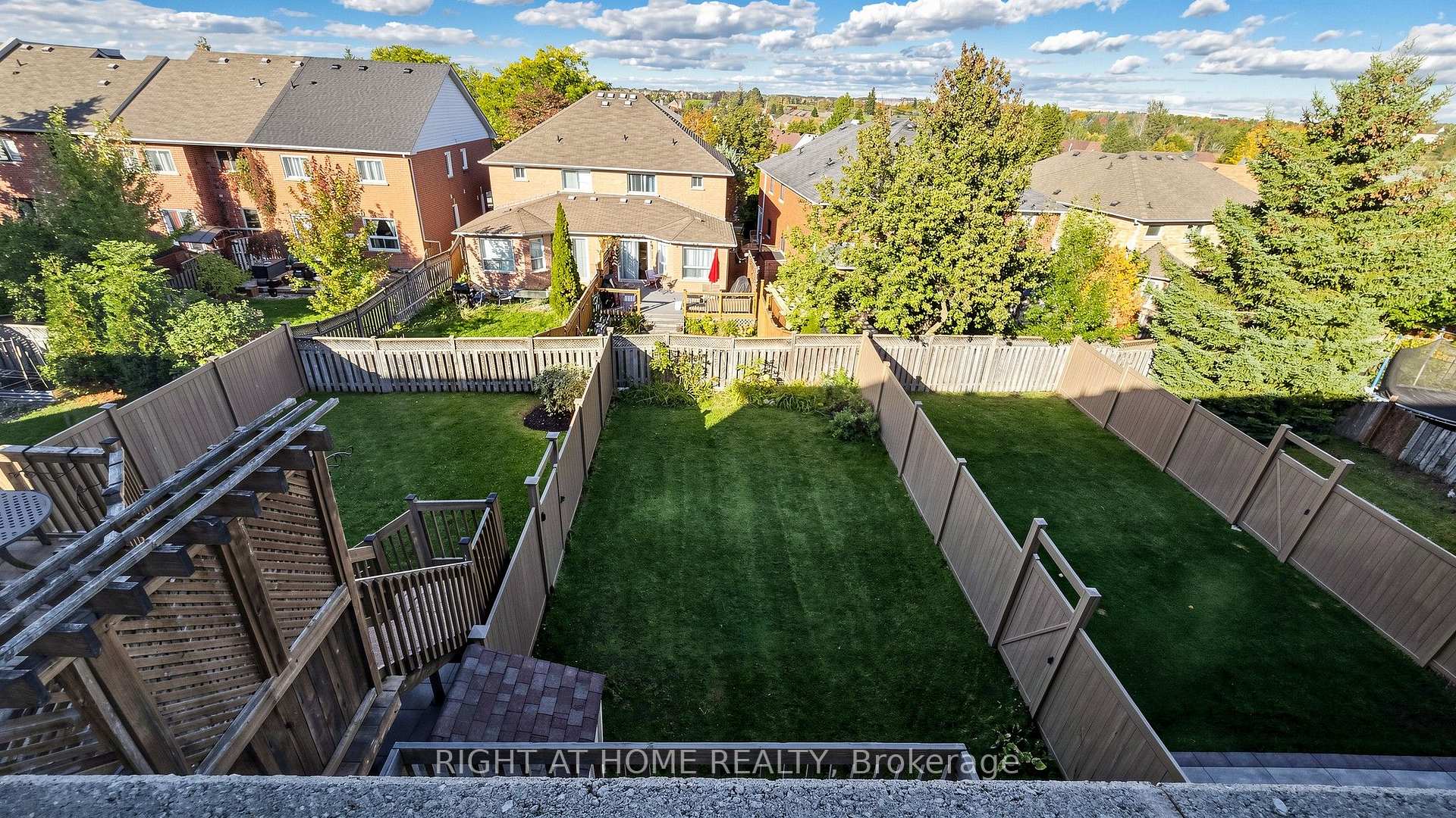 Photo 26 of 87 Primeau Drive, Aurora, Aurora Grove — HOMEH