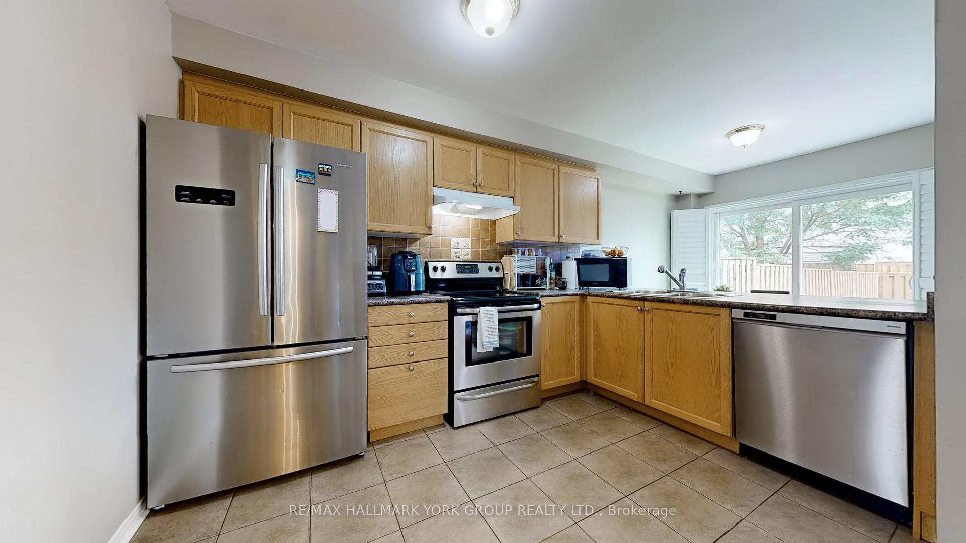 Photo 10 of 214 Blackburn Drive, Brantford, Empire — HOMEH