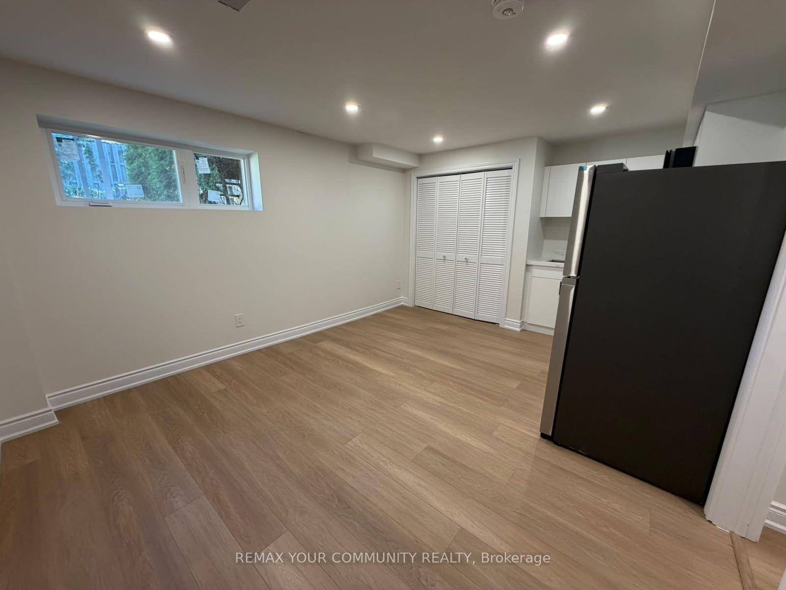 Photo 5 of 281 Ferndale Drive S, Barrie, Ardagh — HOMEH