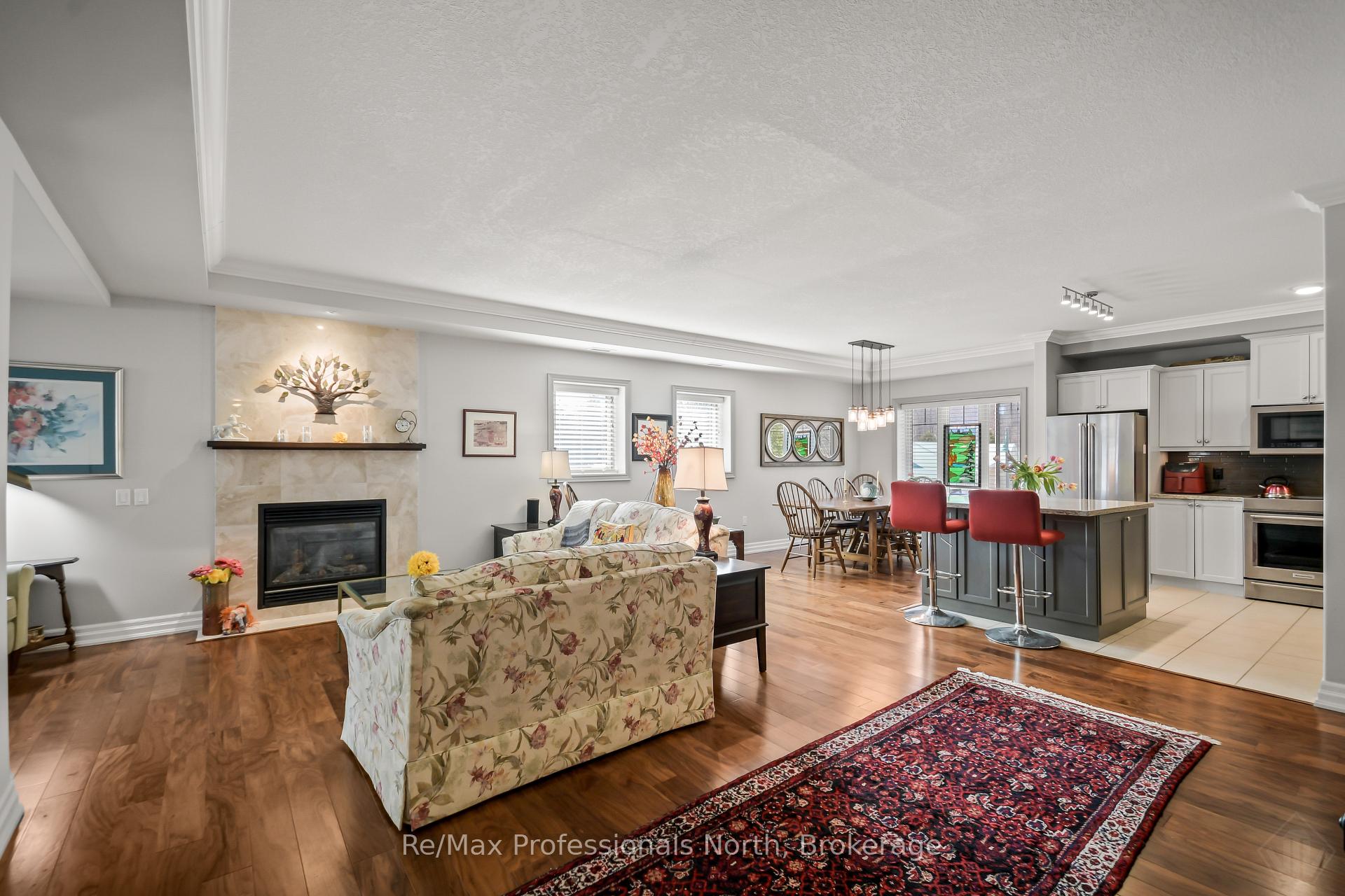 Photo 4 of Unit 207, 130 Steamship Bay Road, Gravenhurst, Muskoka (S) — HOMEH