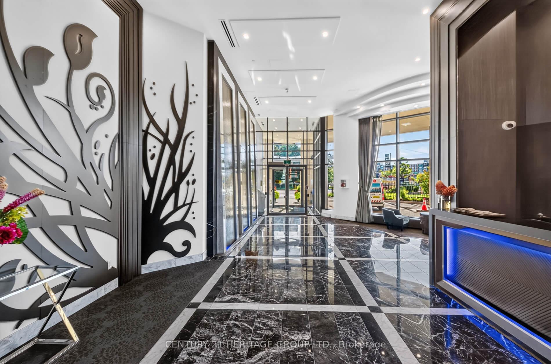 Photo 2 of Unit 116, 7608 Yonge Street, Vaughan, Crestwood-Springfarm-Yorkhill — HOMEH