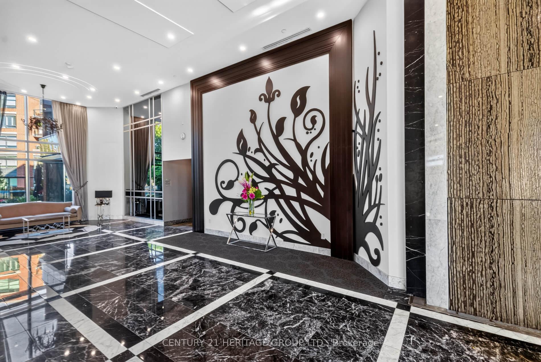 Photo 4 of Unit 116, 7608 Yonge Street, Vaughan, Crestwood-Springfarm-Yorkhill — HOMEH