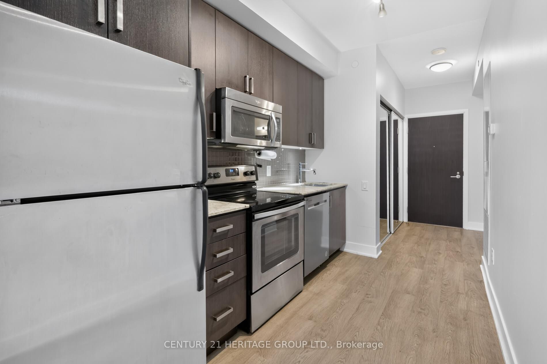 Photo 7 of Unit 116, 7608 Yonge Street, Vaughan, Crestwood-Springfarm-Yorkhill — HOMEH