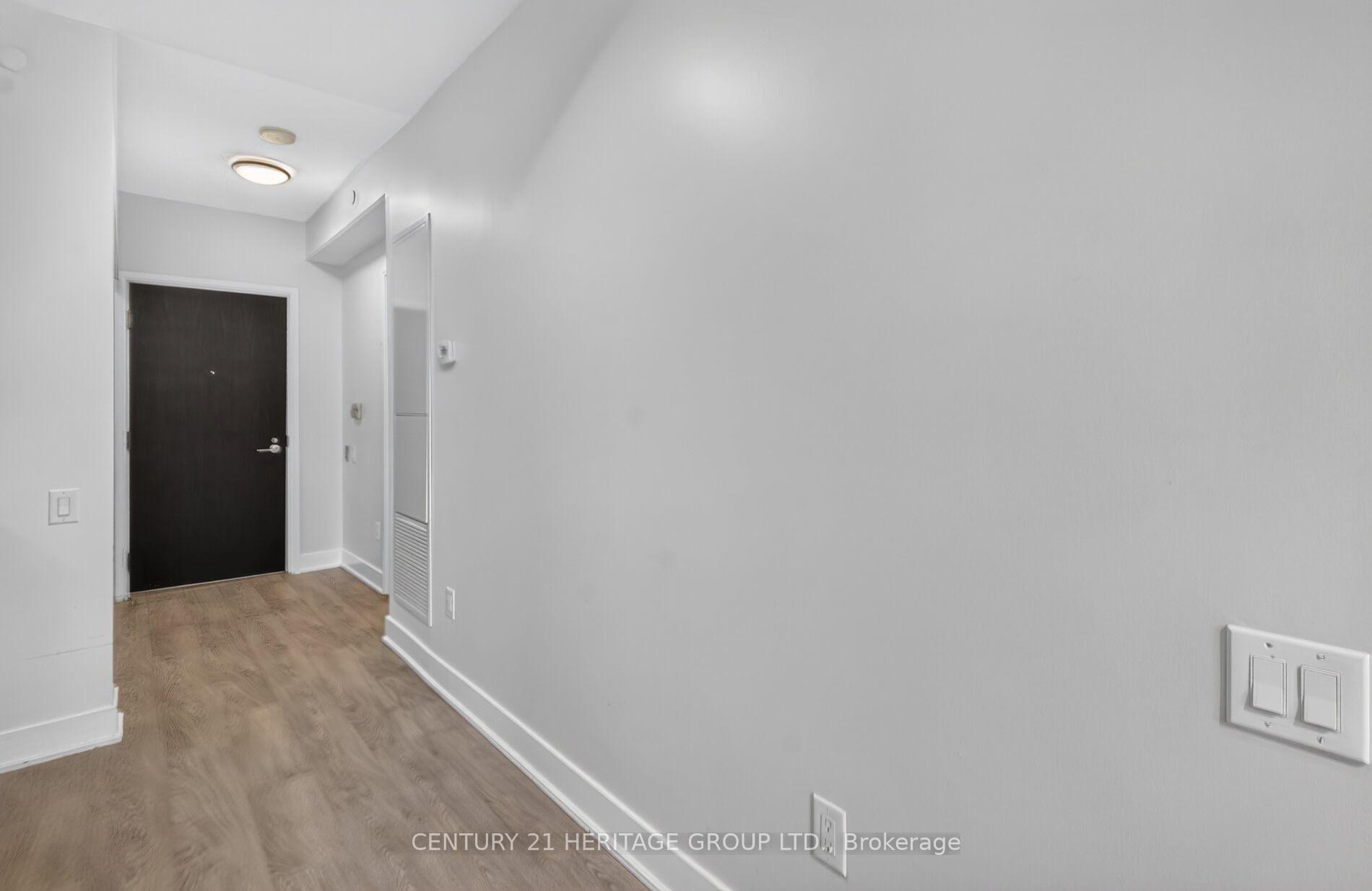 Photo 8 of Unit 116, 7608 Yonge Street, Vaughan, Crestwood-Springfarm-Yorkhill — HOMEH