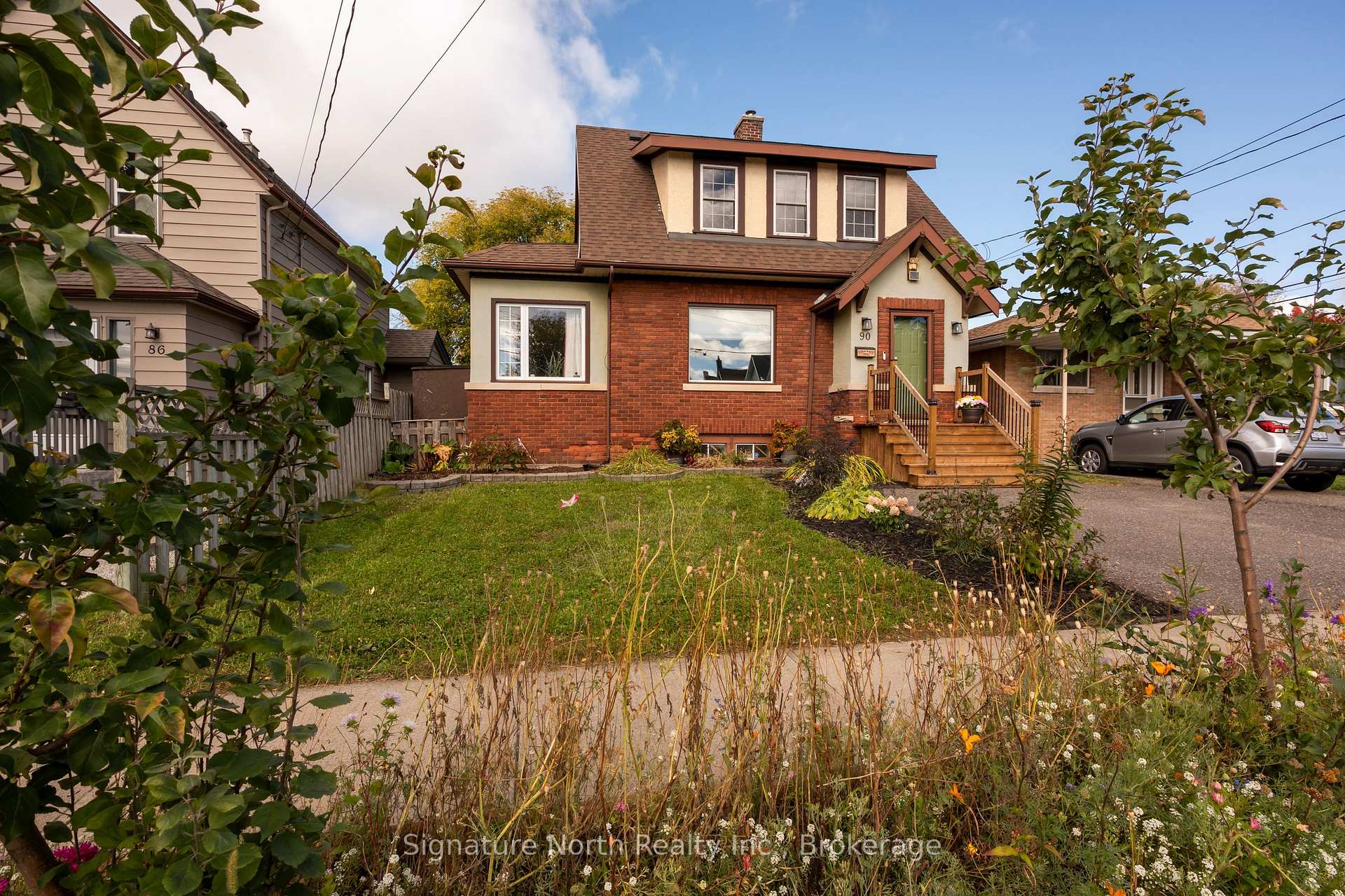 Photo 3 of 90 Peter Street, Thunder Bay, College Heights — HOMEH