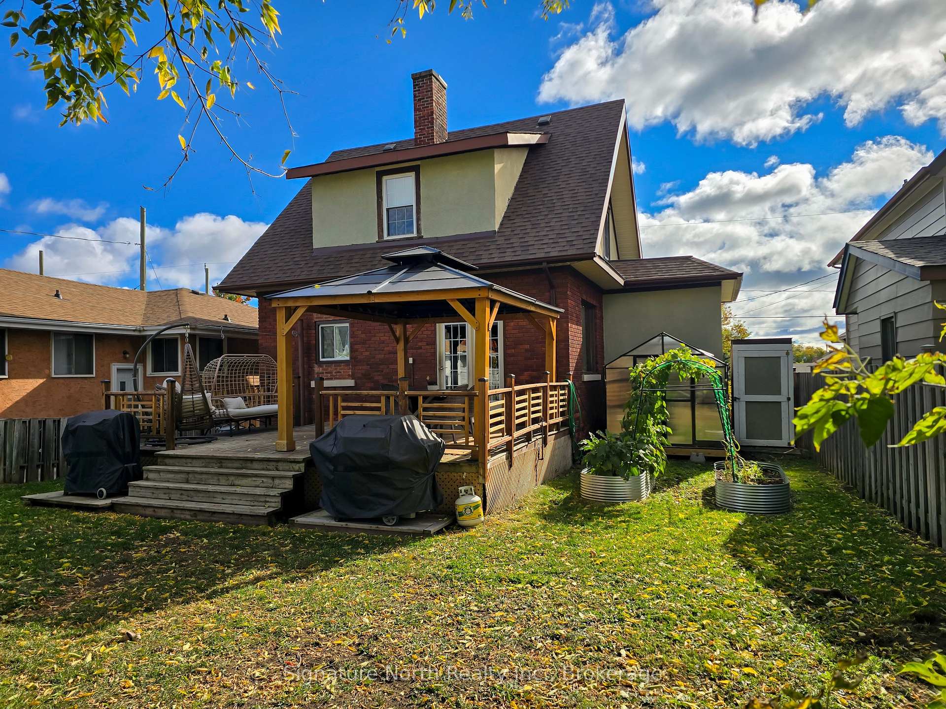 Photo 12 of 90 Peter Street, Thunder Bay, College Heights — HOMEH