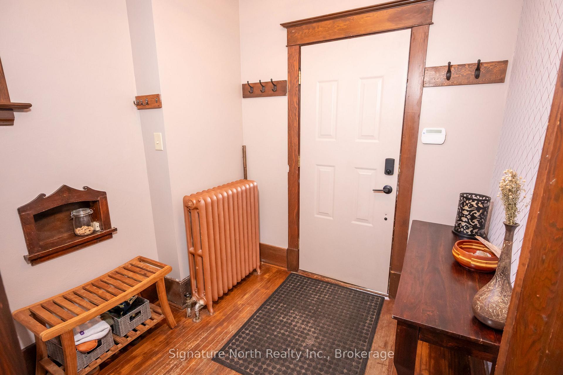 Photo 20 of 90 Peter Street, Thunder Bay, College Heights — HOMEH