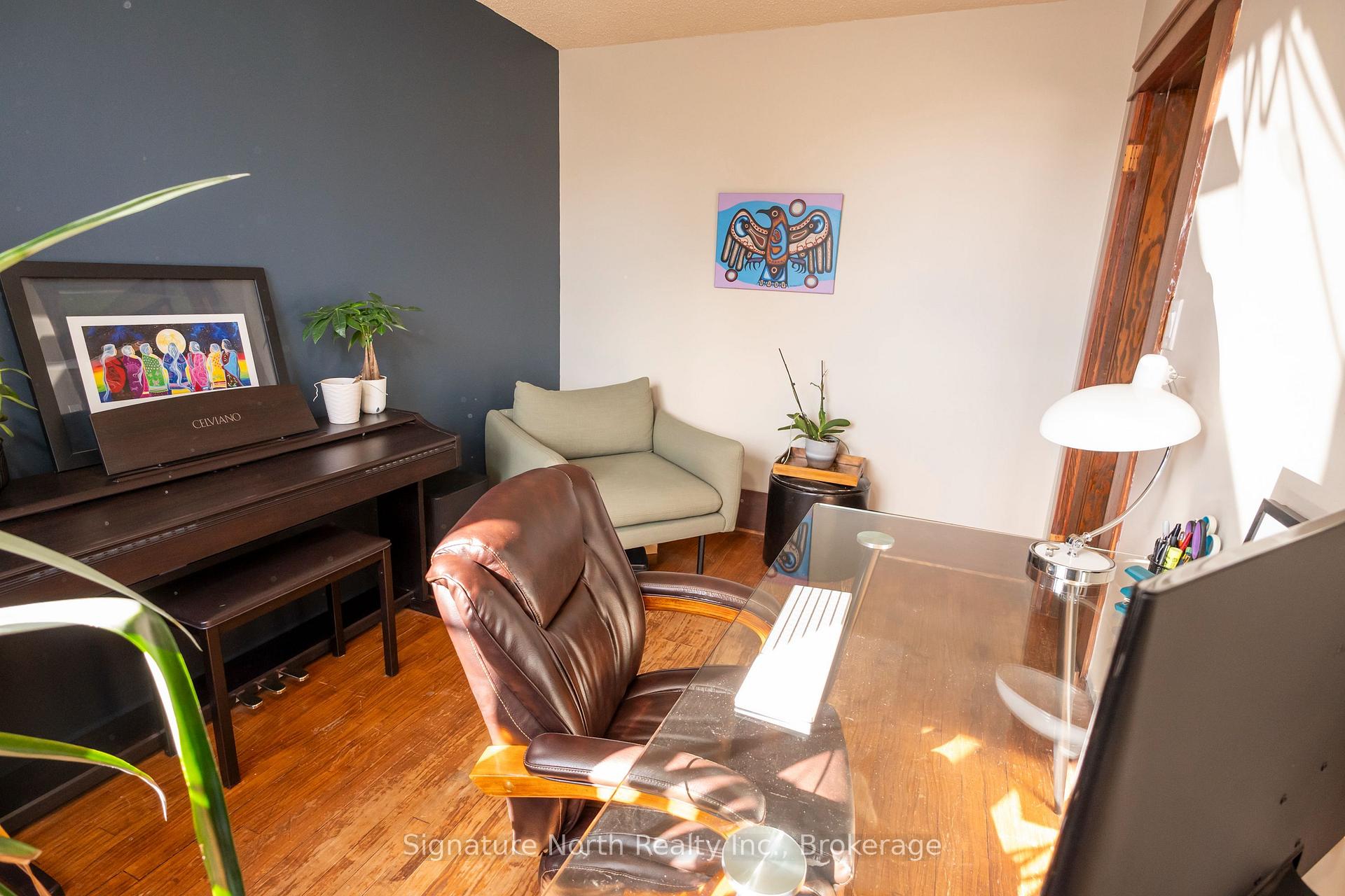 Photo 32 of 90 Peter Street, Thunder Bay, College Heights — HOMEH