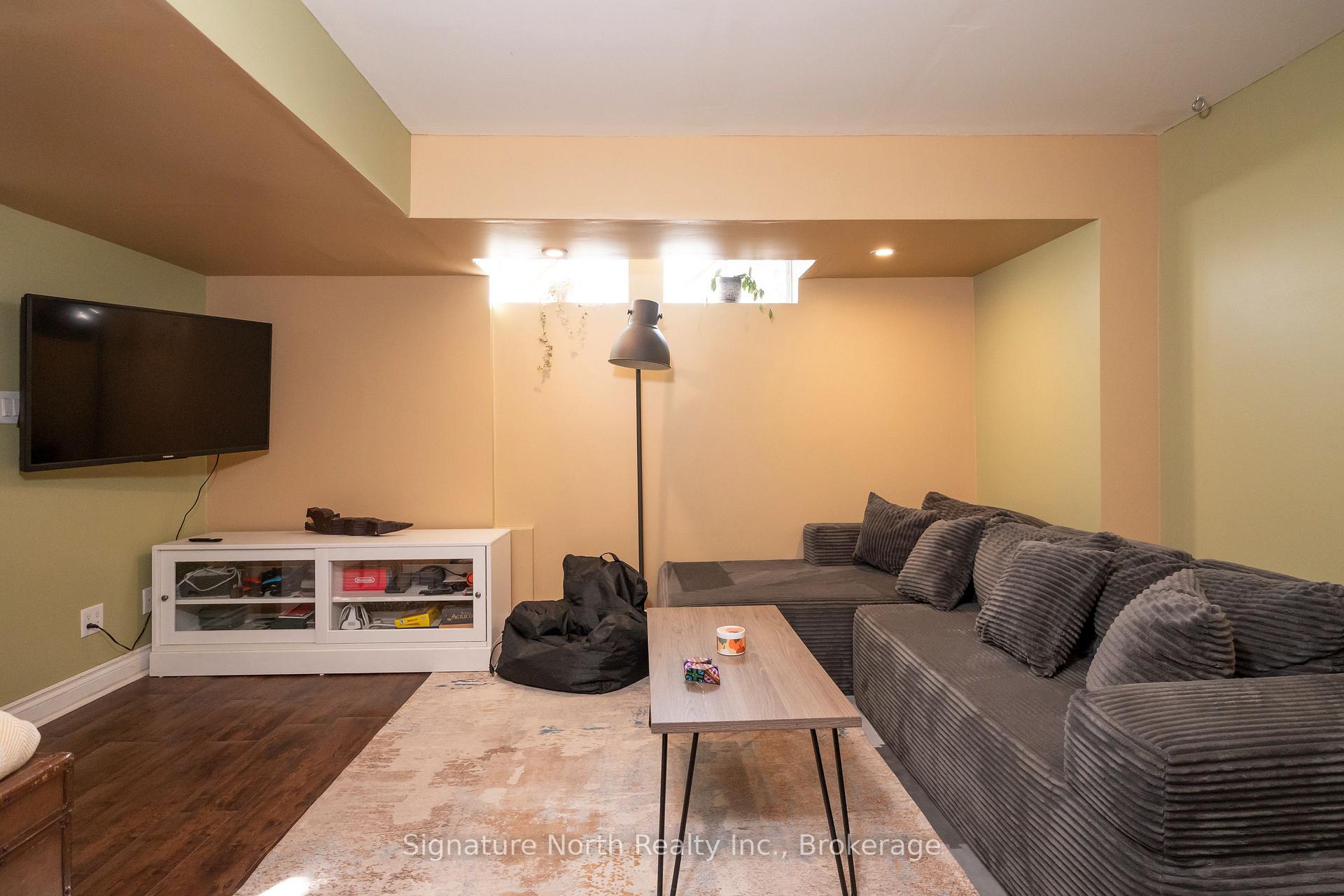 Photo 71 of 90 Peter Street, Thunder Bay, College Heights — HOMEH