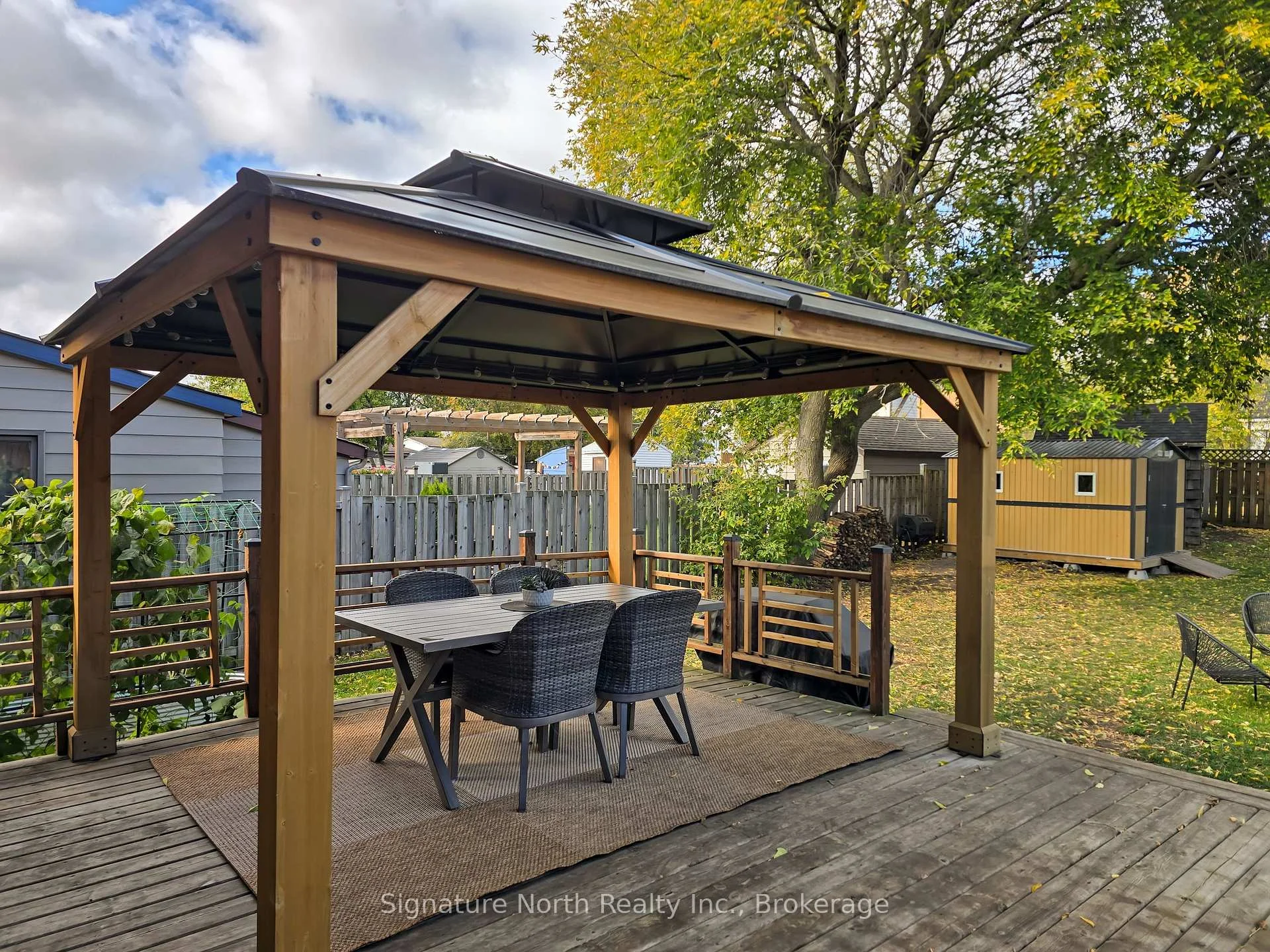 Photo 7 of 90 Peter Street, Thunder Bay, College Heights — HOMEH