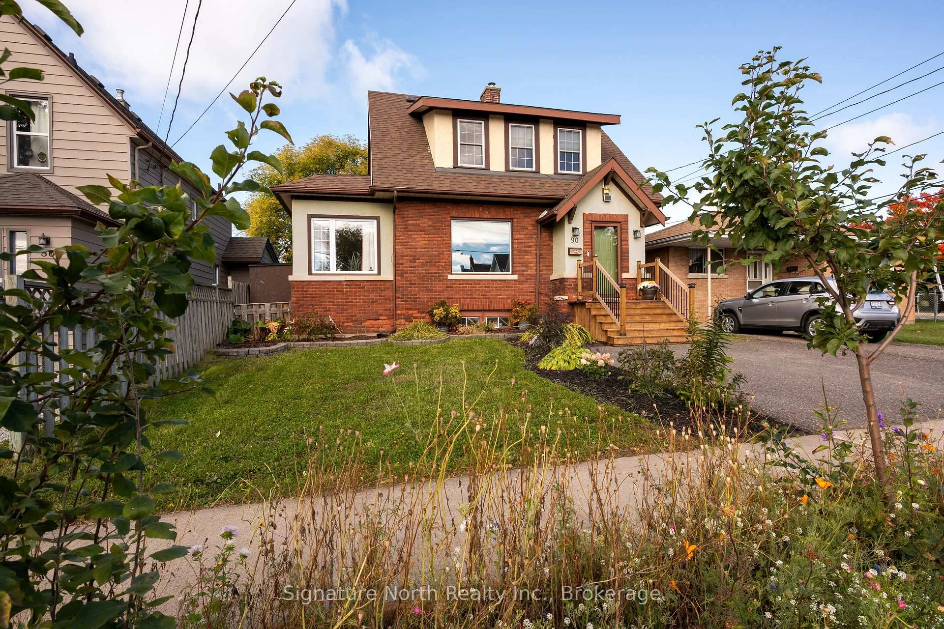 Photo 10 of 90 Peter Street, Thunder Bay, College Heights — HOMEH