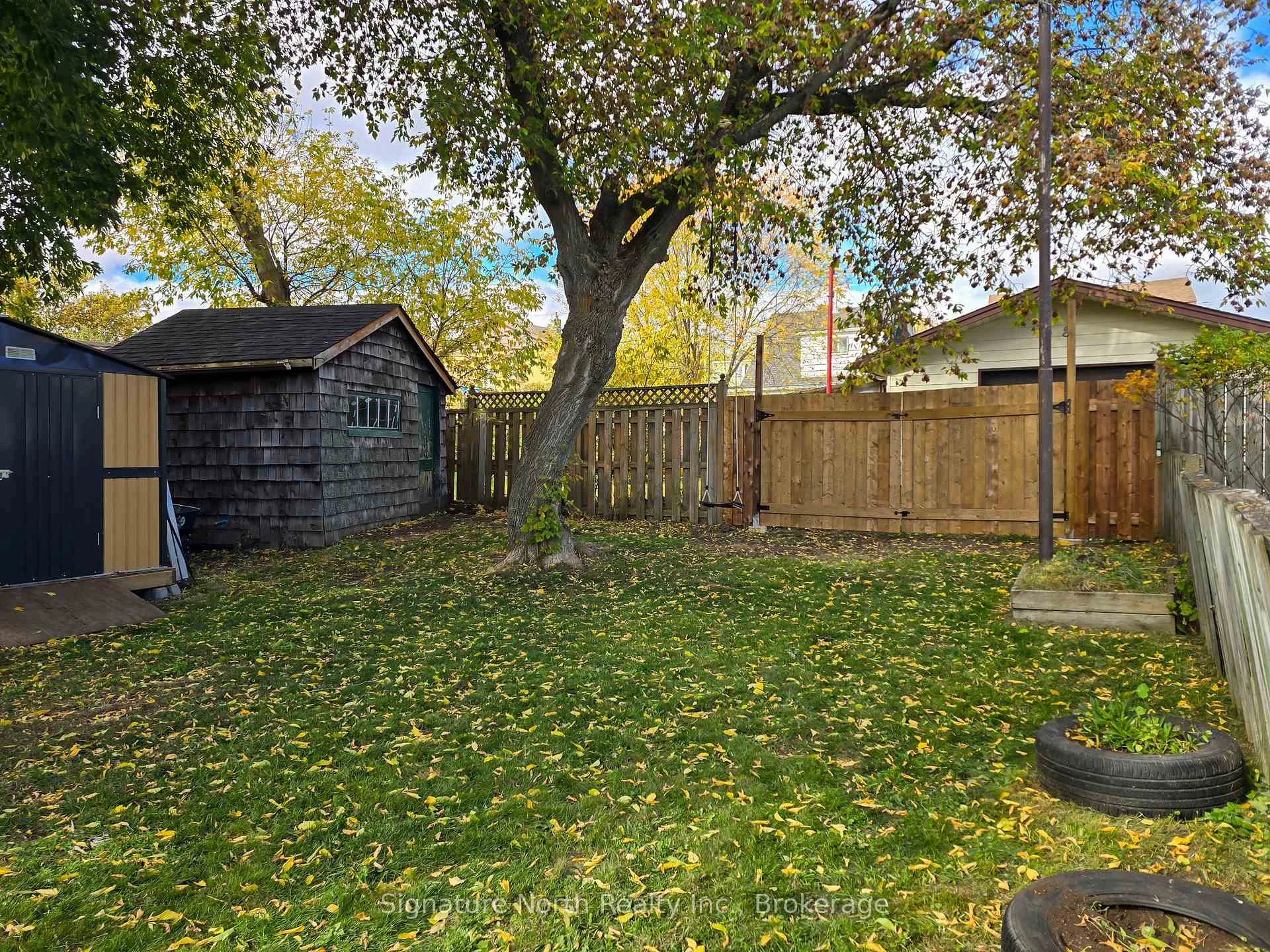 Photo 13 of 90 Peter Street, Thunder Bay, College Heights — HOMEH