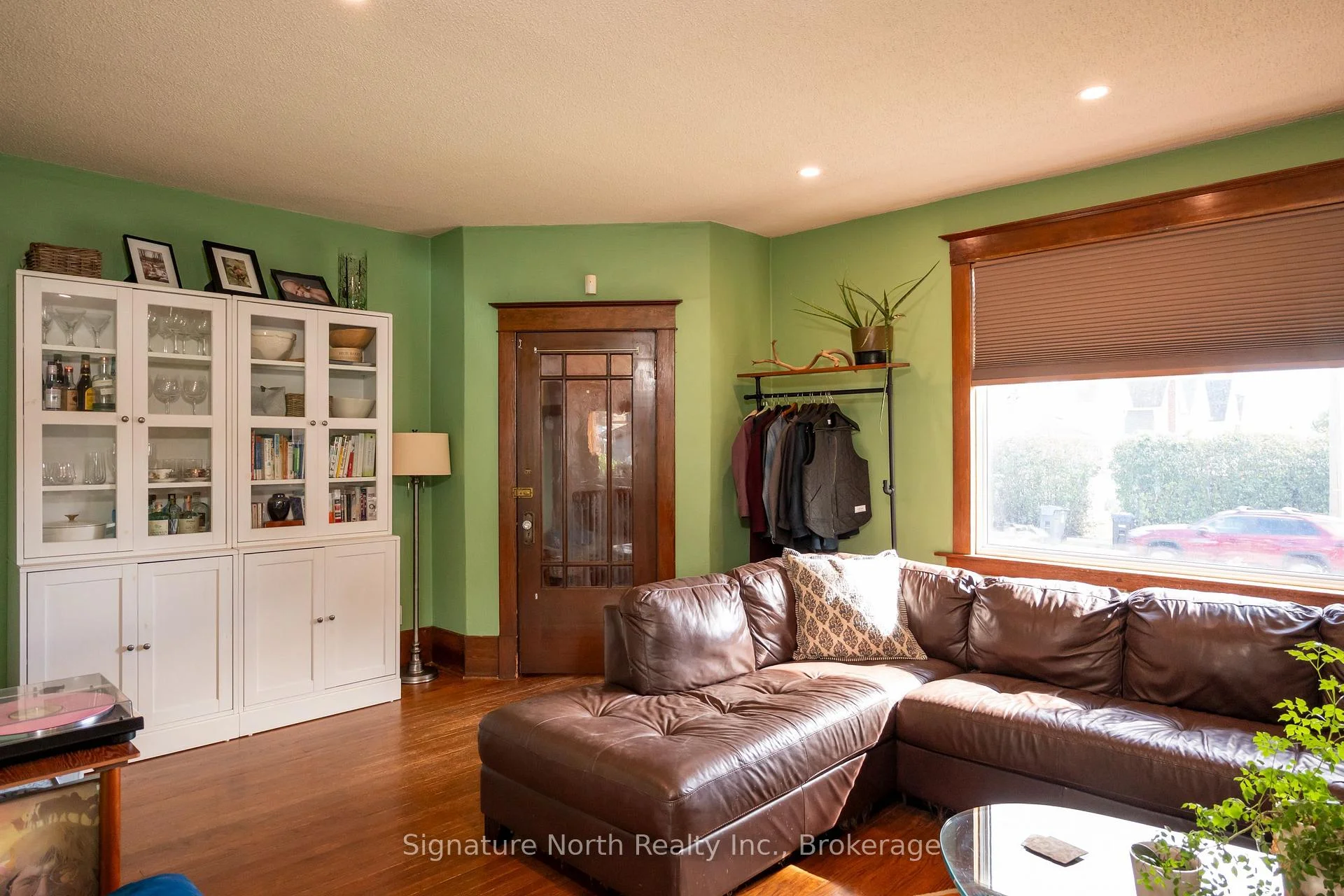 Photo 27 of 90 Peter Street, Thunder Bay, College Heights — HOMEH