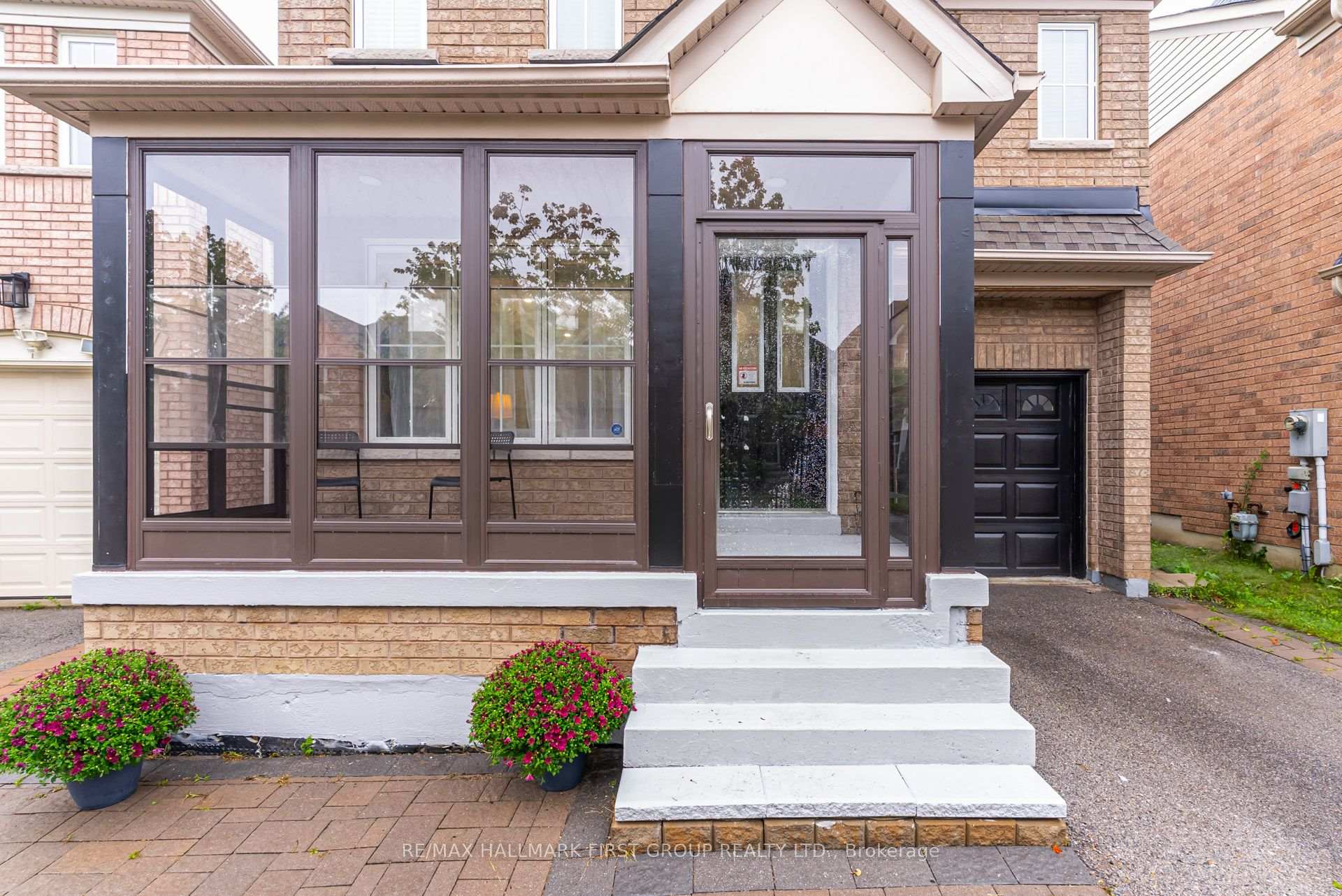 Photo 3 of 6 Tansley Crescent, Ajax, Northeast Ajax — HOMEH