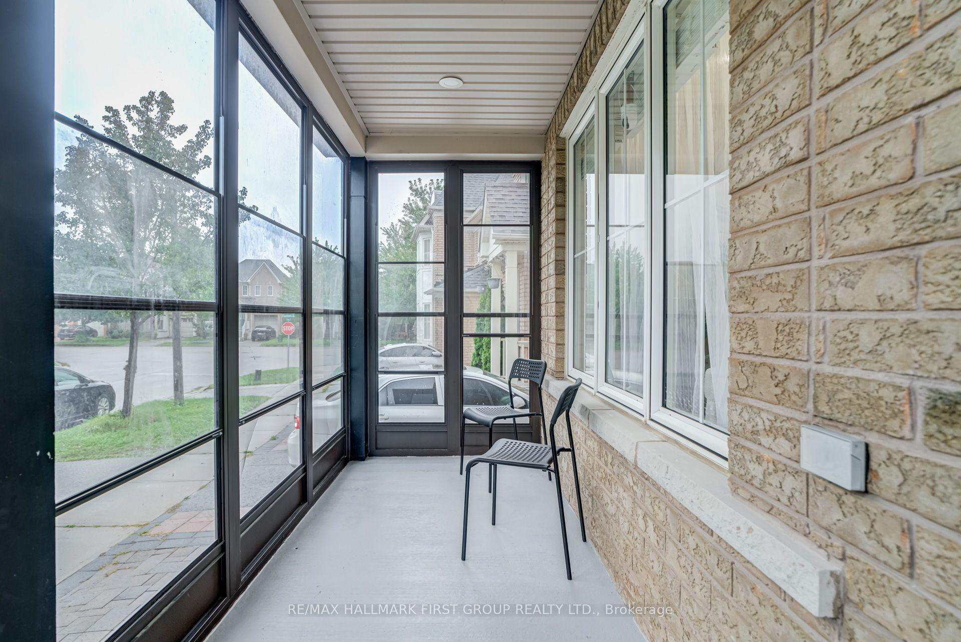 Photo 4 of 6 Tansley Crescent, Ajax, Northeast Ajax — HOMEH