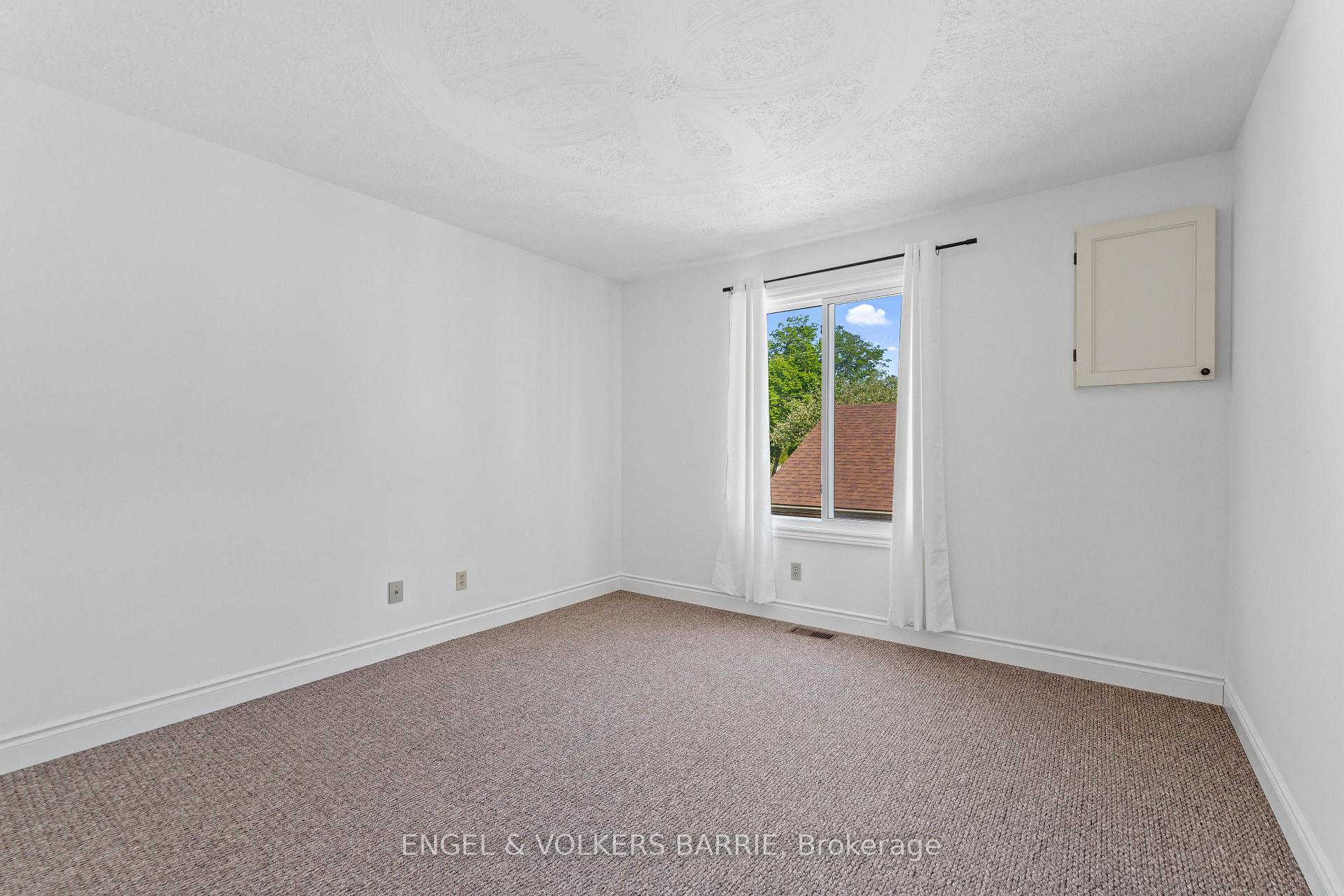Photo 25 of Unit 204, 43 Olive Crescent, Orillia — HOMEH