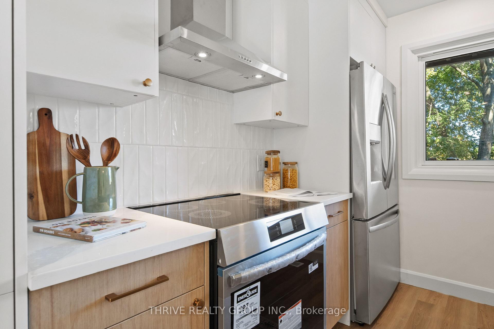 Photo 12 of 139 Deer Park Circle, London, North P — HOMEH