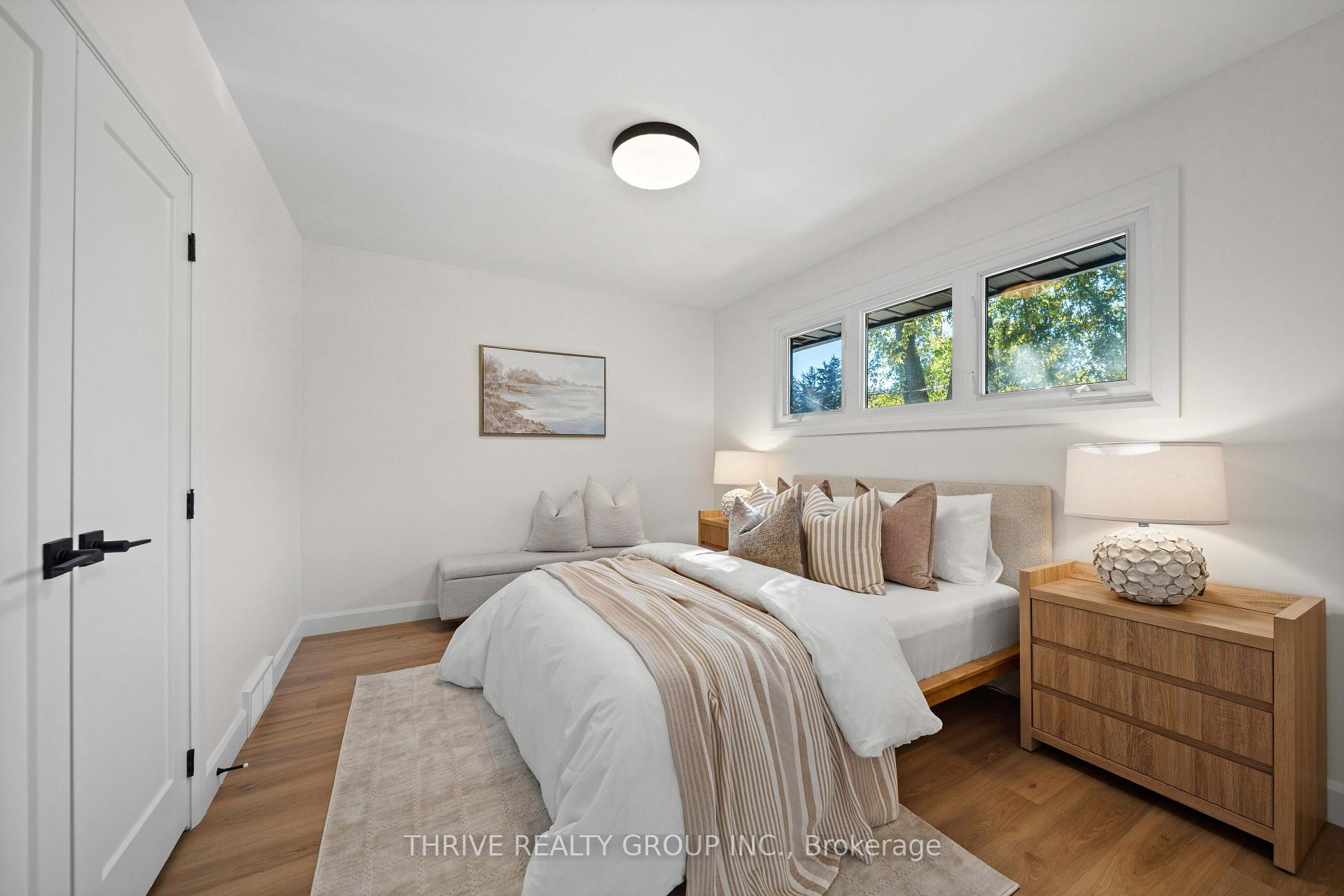 Photo 19 of 139 Deer Park Circle, London, North P — HOMEH