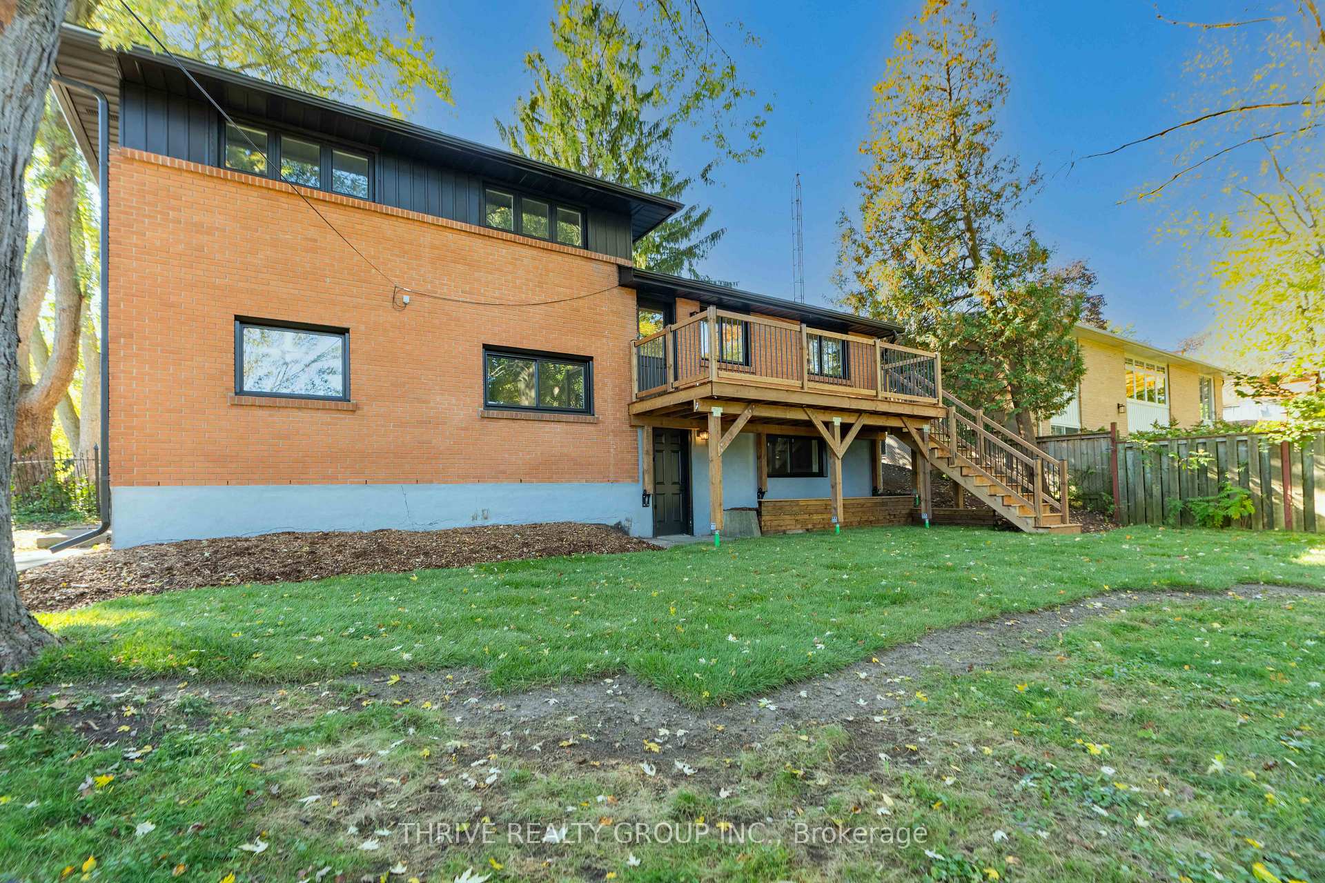 Photo 33 of 139 Deer Park Circle, London, North P — HOMEH