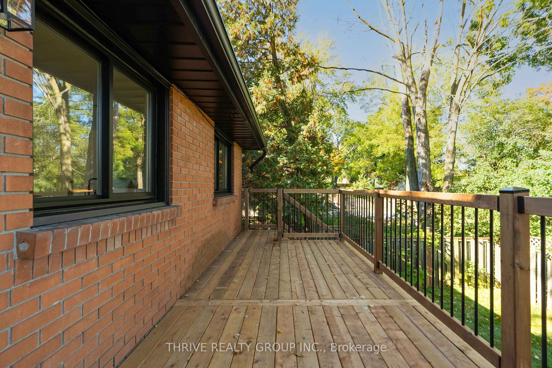 Photo 37 of 139 Deer Park Circle, London, North P — HOMEH