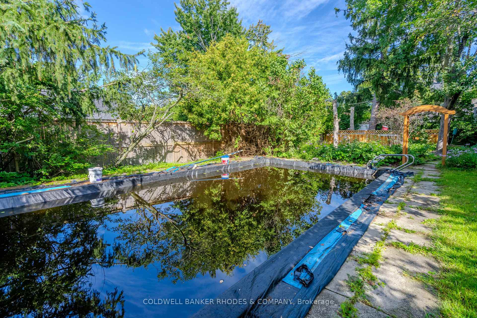 Photo 5 of 26 Crofton Road, Ottawa, Briargreen — HOMEH
