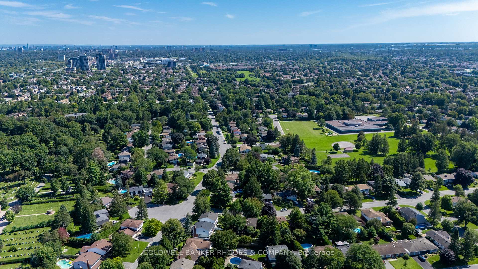 Photo 39 of 26 Crofton Road, Ottawa, Briargreen — HOMEH