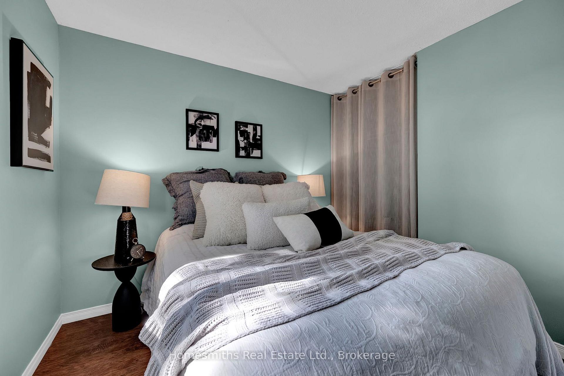 Photo 32 of 3 Thomas Street, Oshawa, Lakeview — HOMEH