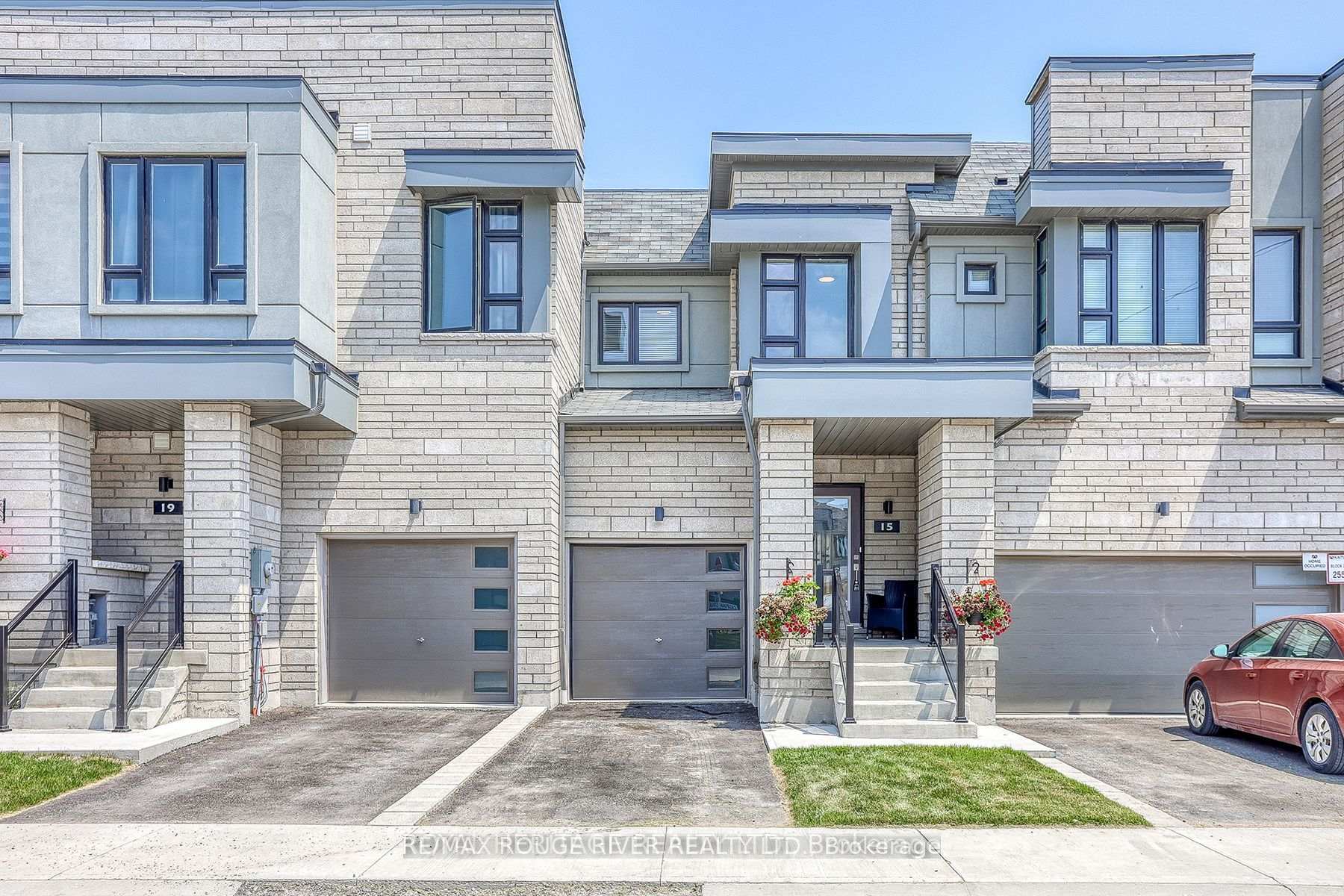 Photo of 19 Caspian Square