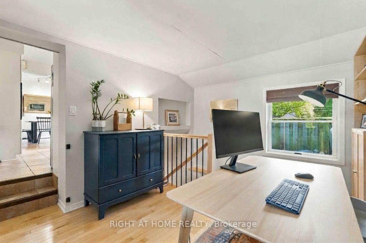 Photo 12 of 2045 Saville Row, Ottawa, Carlingwood — HOMEH