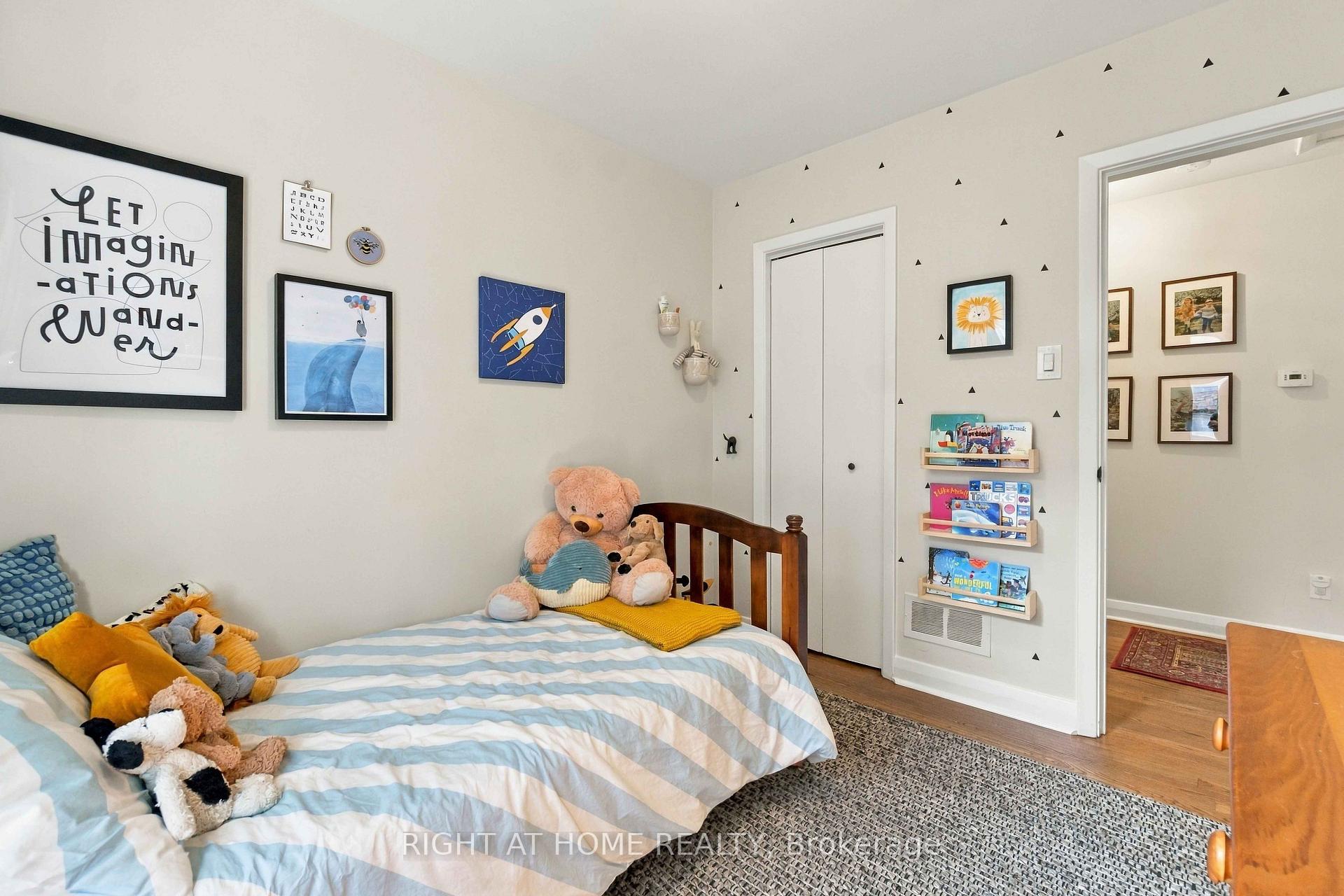 Photo 14 of 2045 Saville Row, Ottawa, Carlingwood — HOMEH