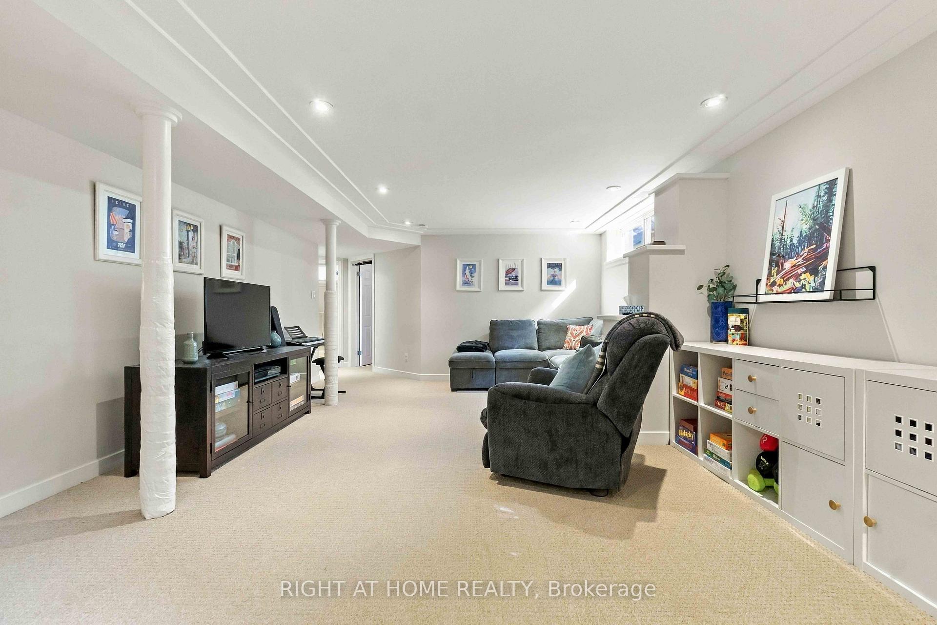 Photo 21 of 2045 Saville Row, Ottawa, Carlingwood — HOMEH