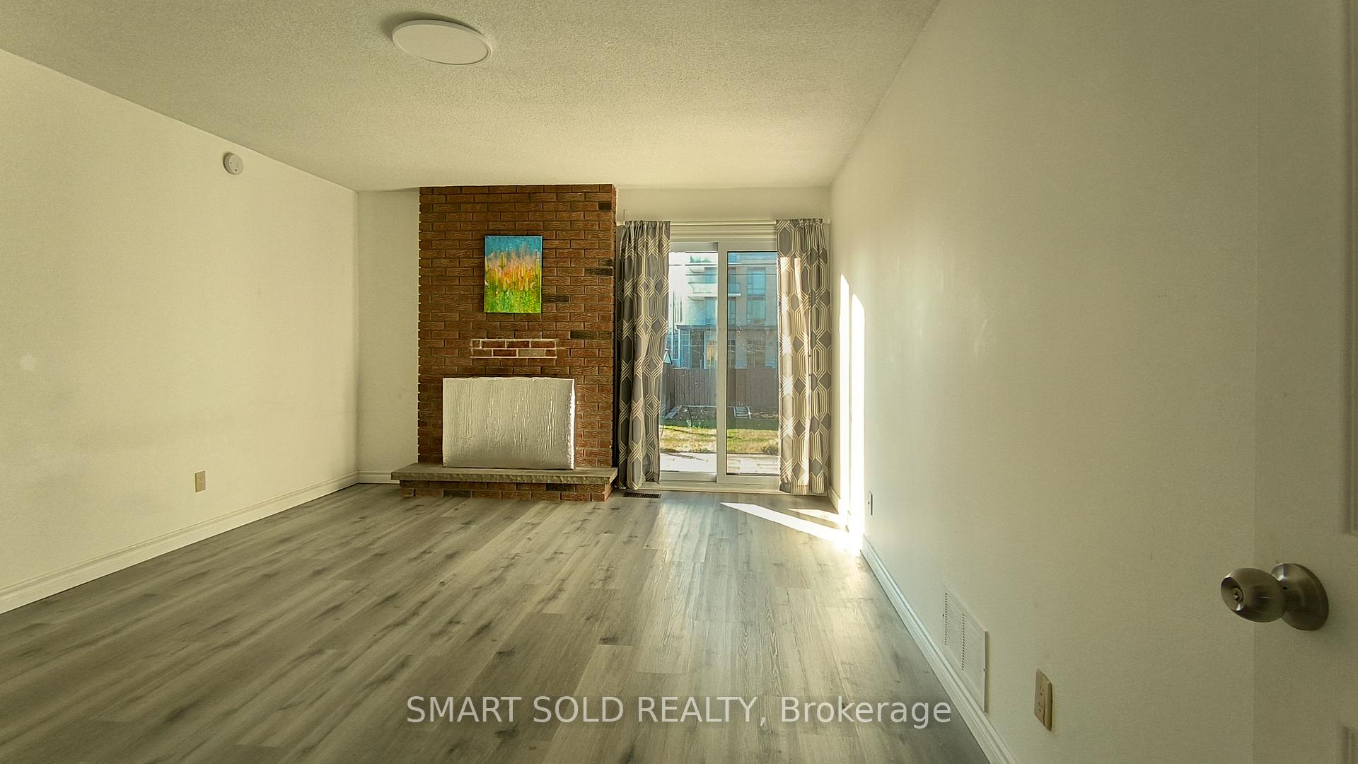 Photo 1 of Unit #Ground Unit, 41 Hickorynut Drive, North York, Pleasant View — HOMEH