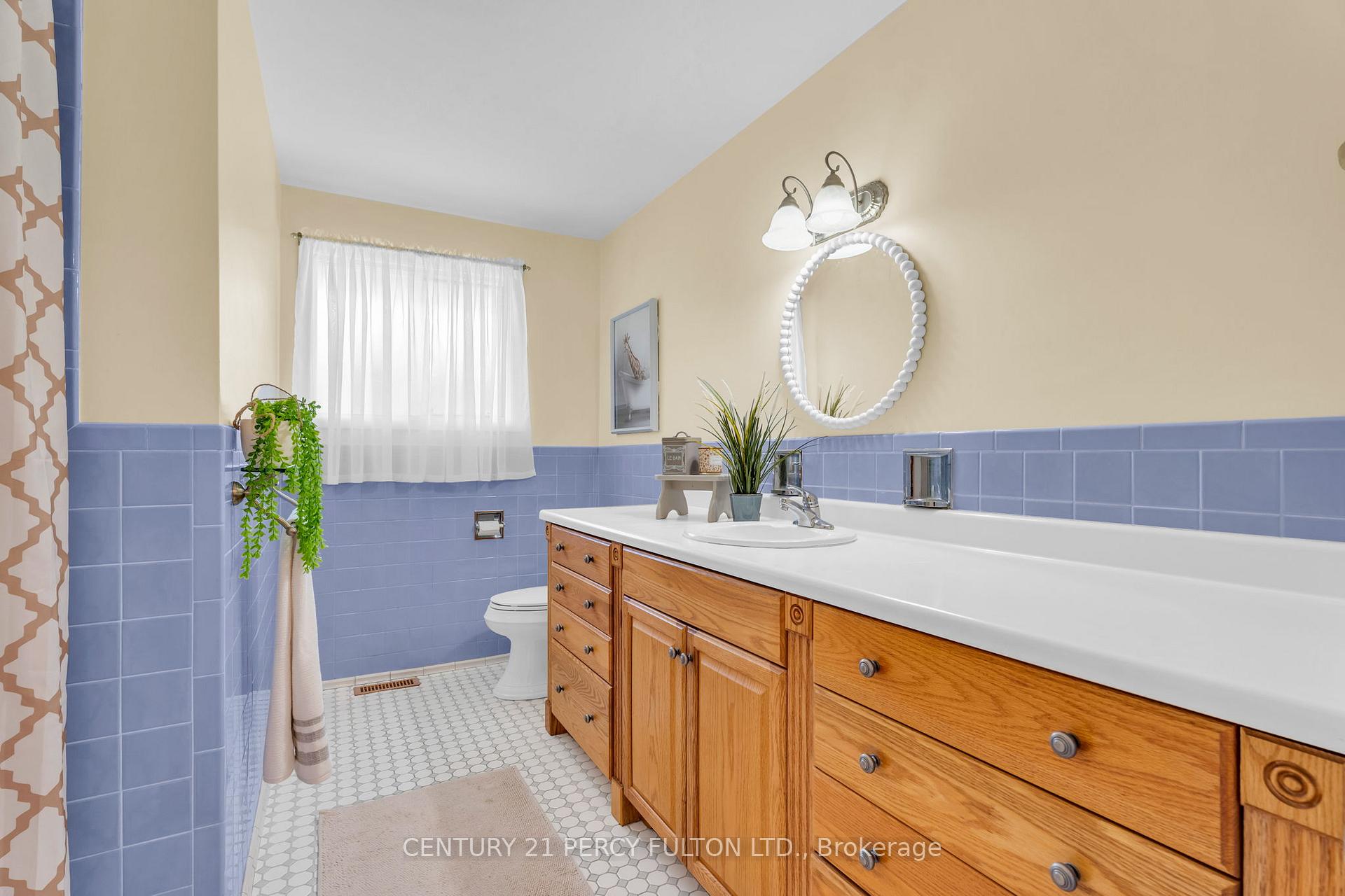 Photo 31 of 3500 Silverplains Drive, Mississauga, Applewood — HOMEH