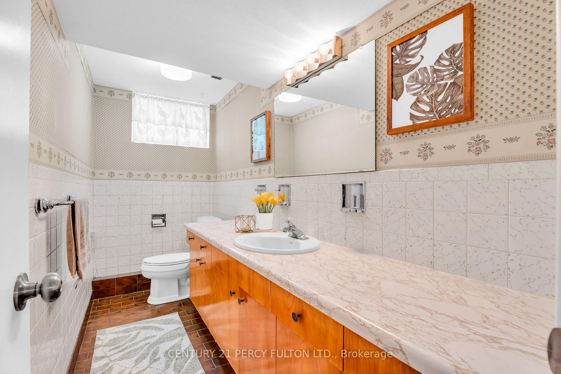 Photo 32 of 3500 Silverplains Drive, Mississauga, Applewood — HOMEH